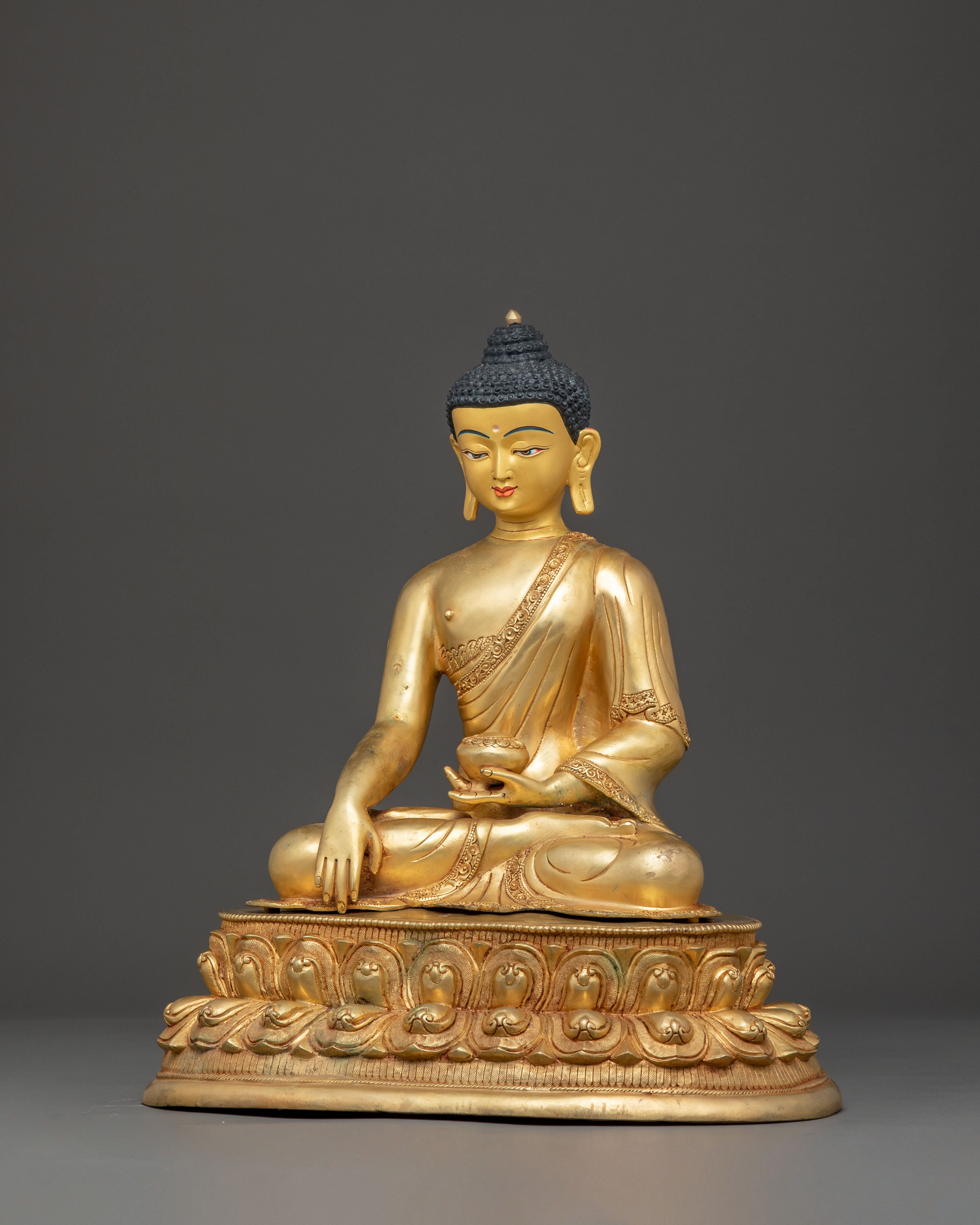 Handmade Gautama Buddha Statue: Symbol of Knowledge and Wisdom