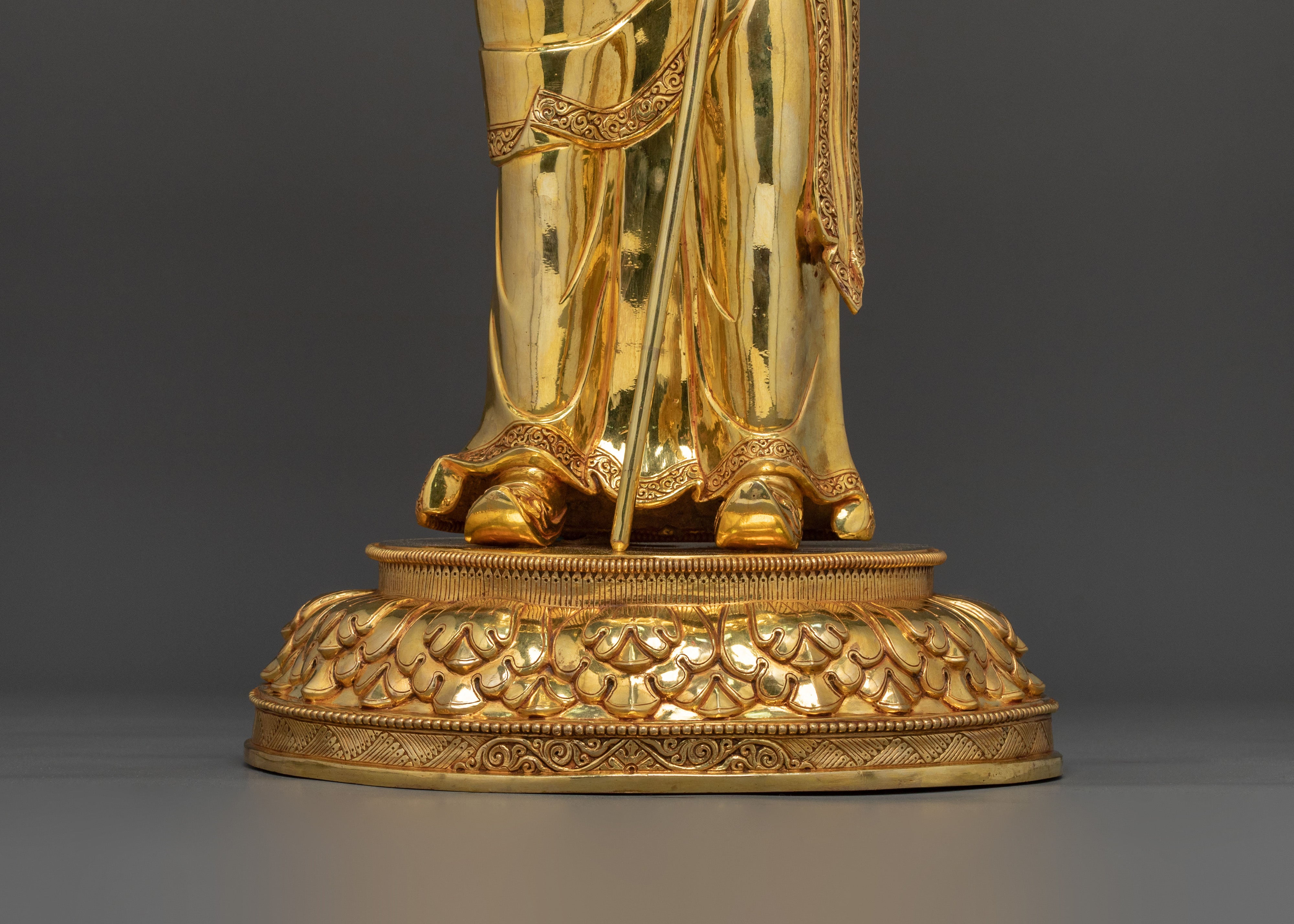 Standing Guru Rinpoche Statue | Buddhist Master