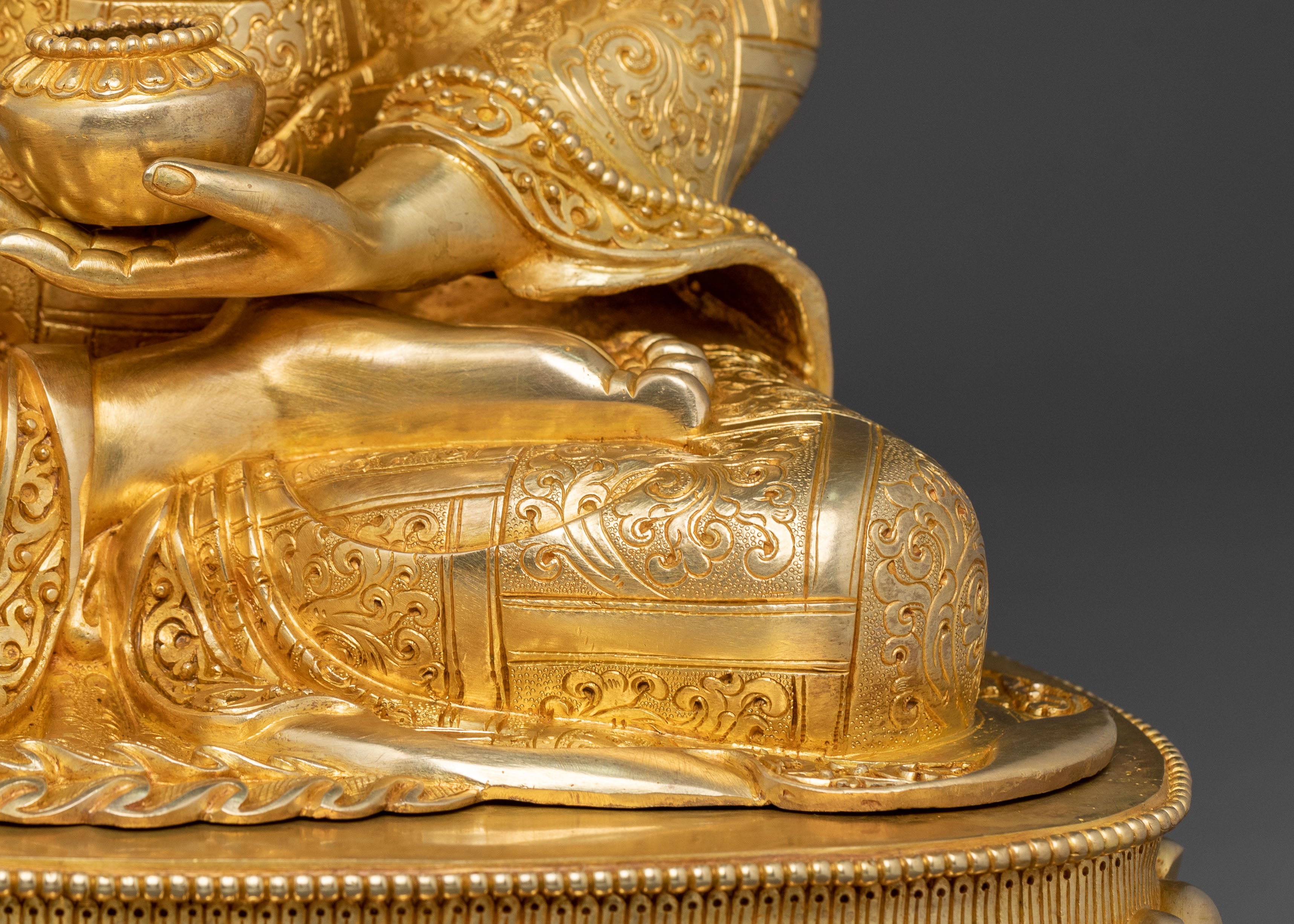 Shakyamuni Spiritual Statue: 24K Gold Gilded Icon