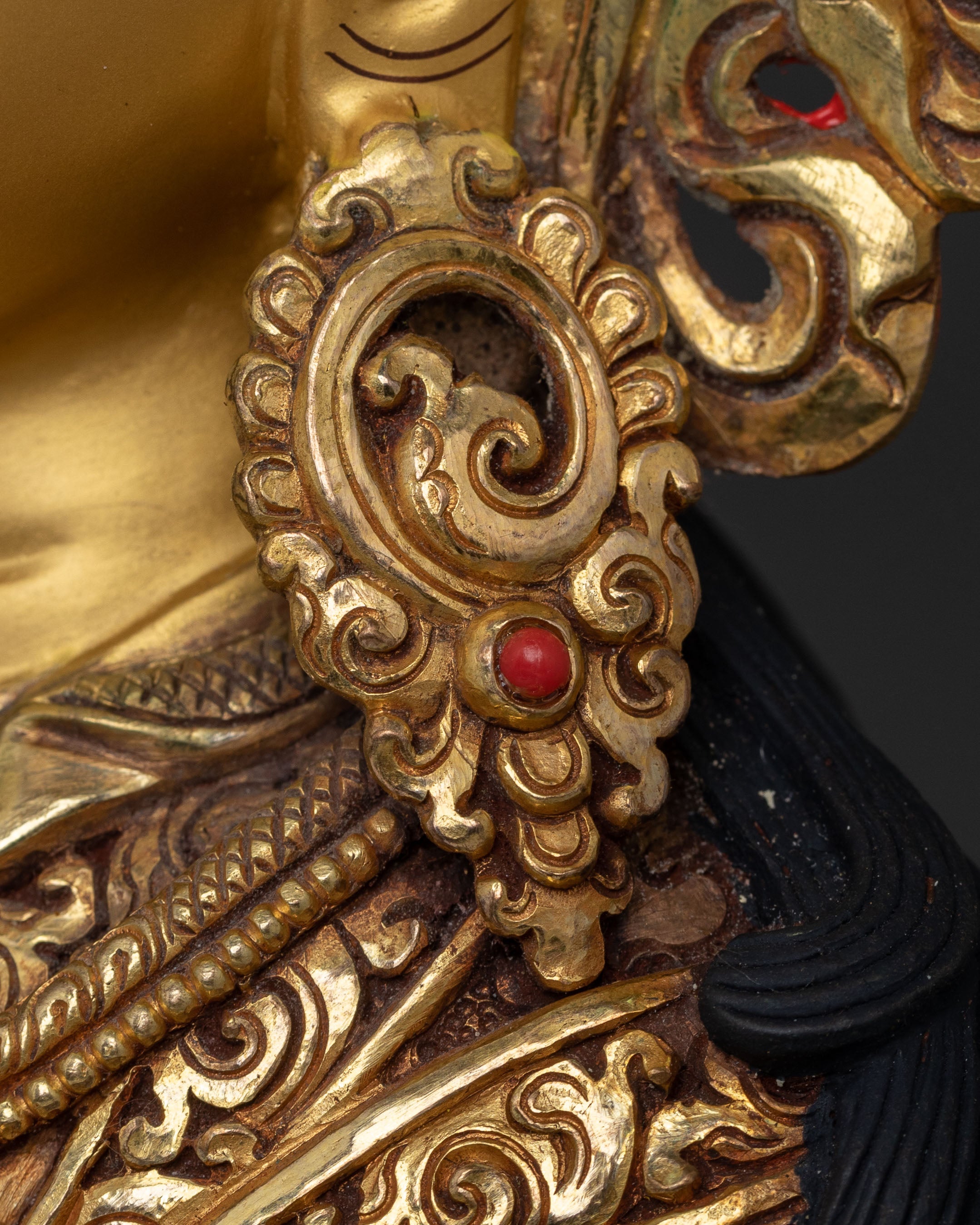 Lotus Born Guru Rinpoche Figure | Home Decor