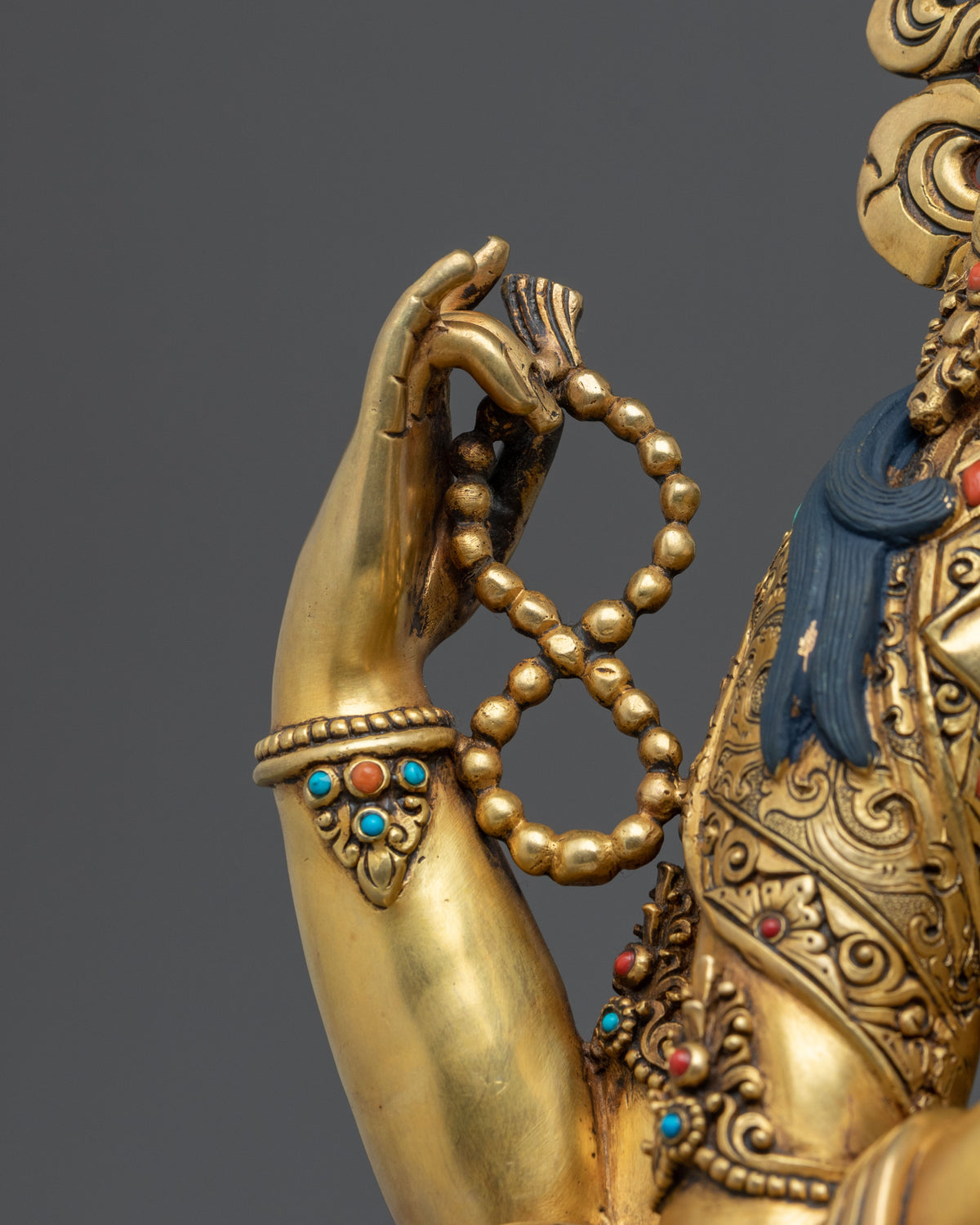 henrezig Statue with 24K Gold Coating