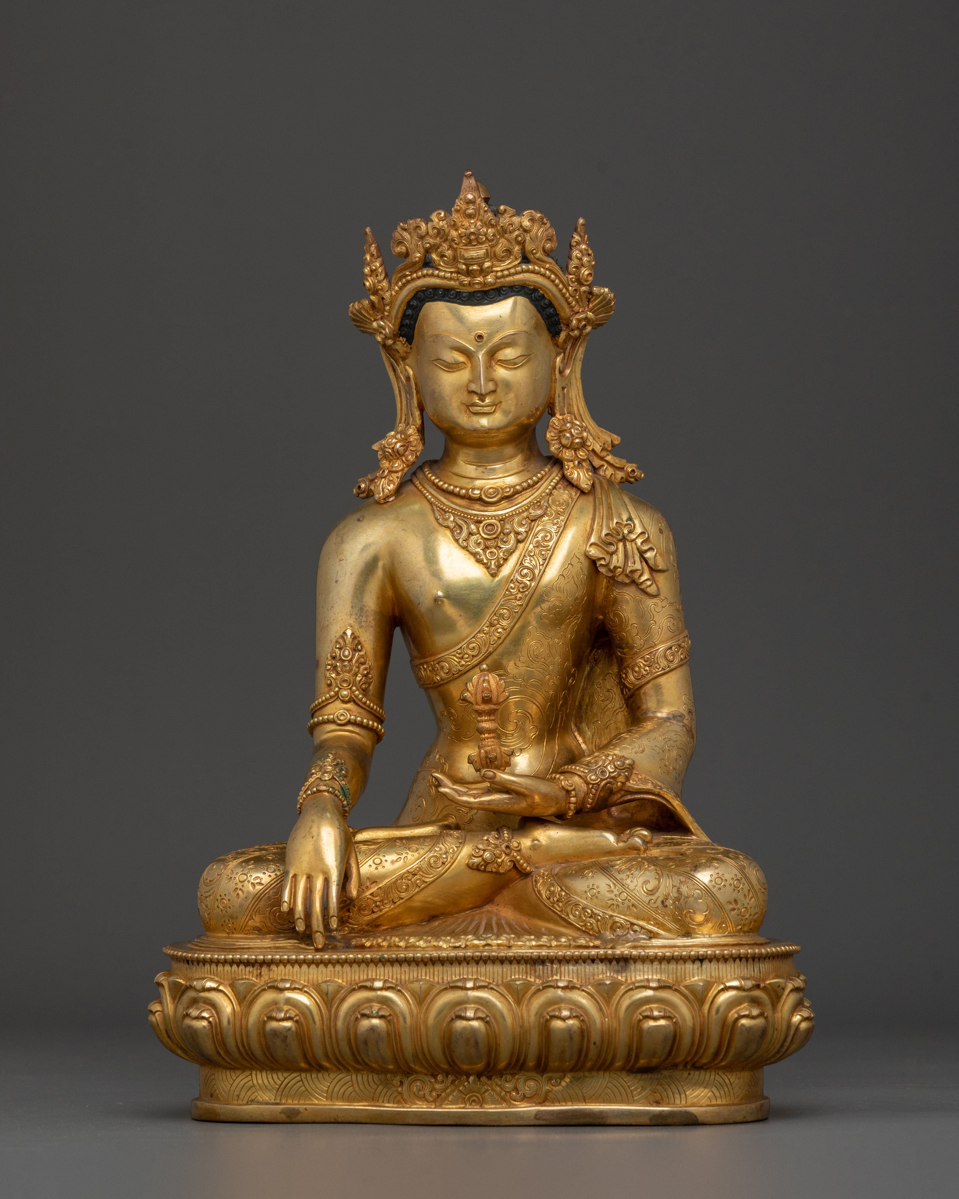 Mitrugpa Statue
