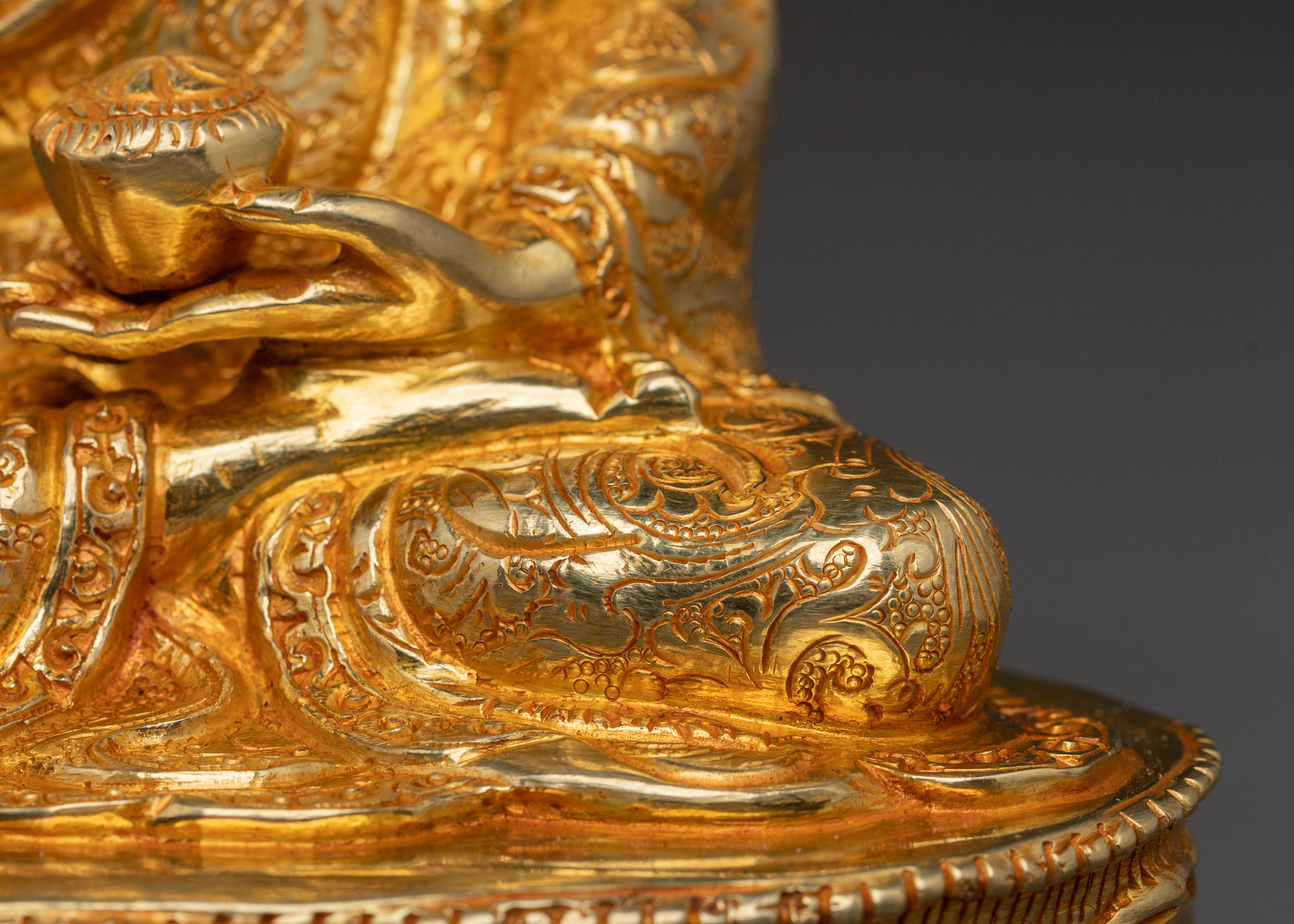 Shakyamuni Buddha Idol | Spiritual Awakening
