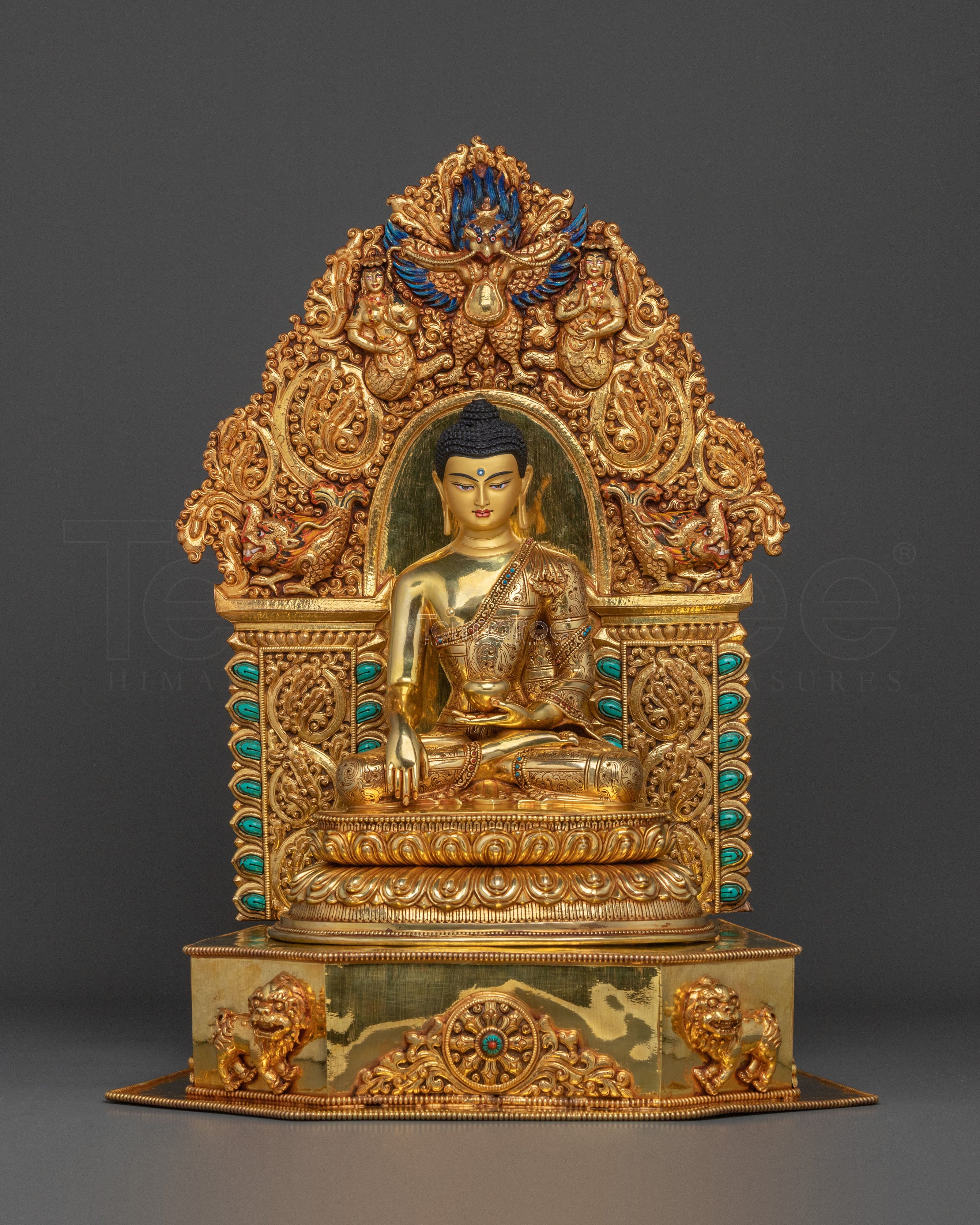 Shakyamuni Buddha Divine Sculpture on Throne