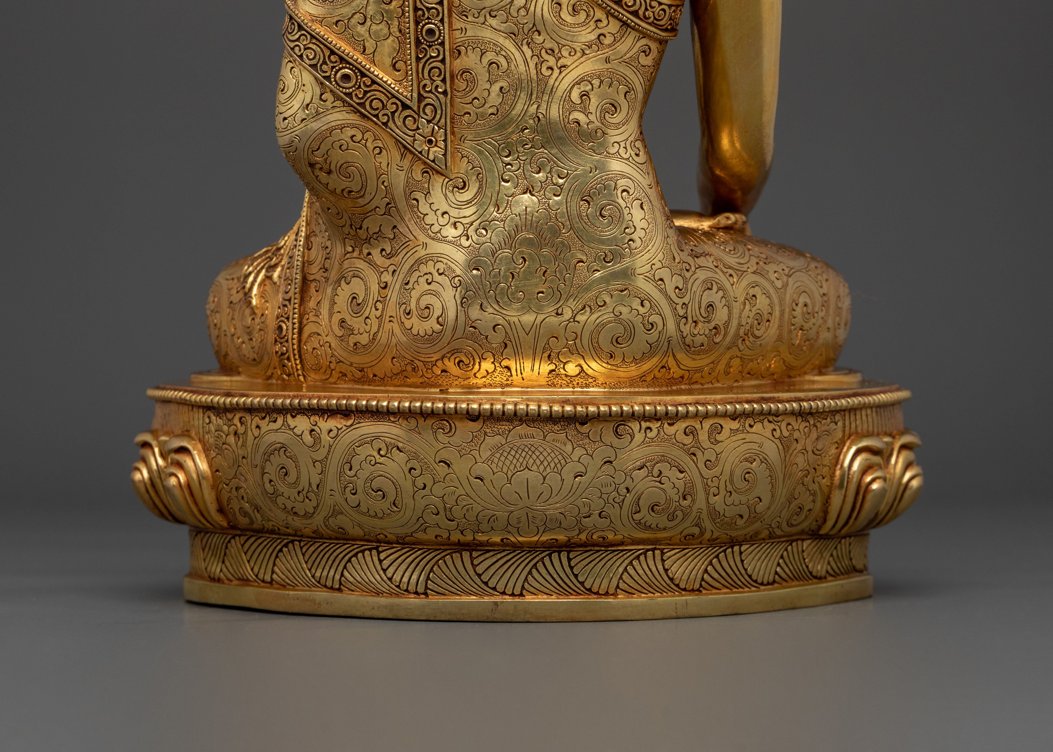 Shakyamuni Buddha Figurine | The Enlightened One