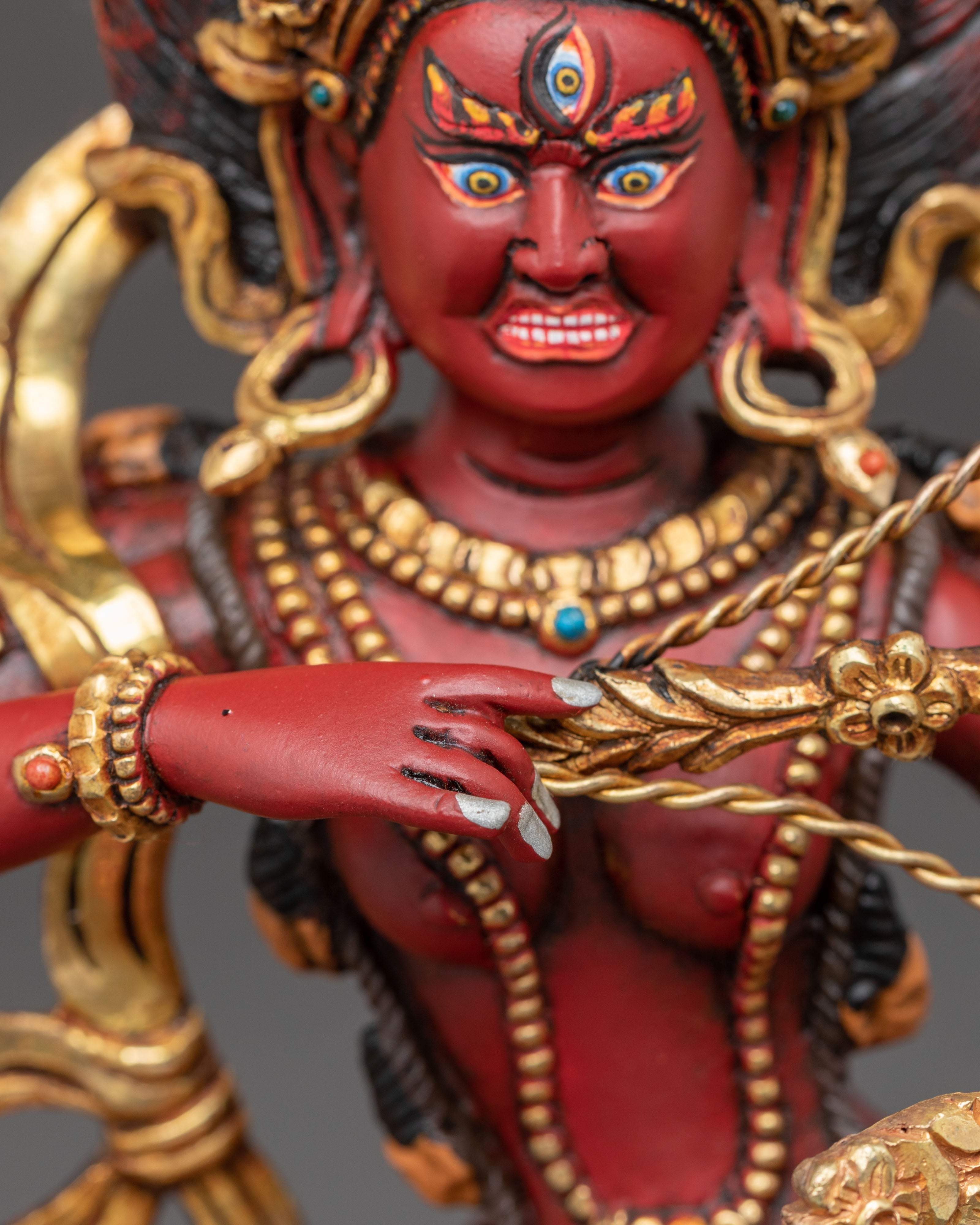 Goddess Kurukulla Statue: The Powerful Enchantress