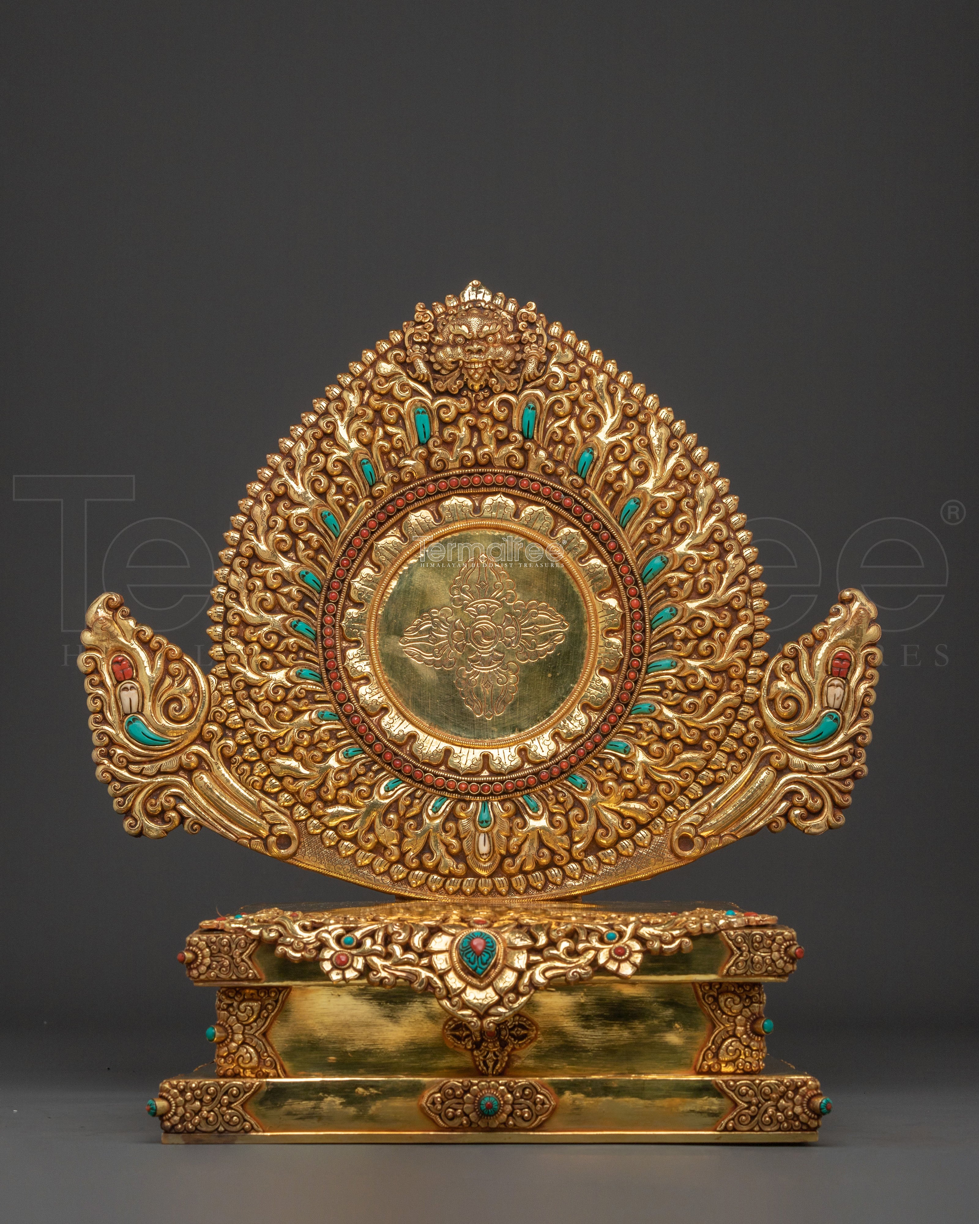 Throne 