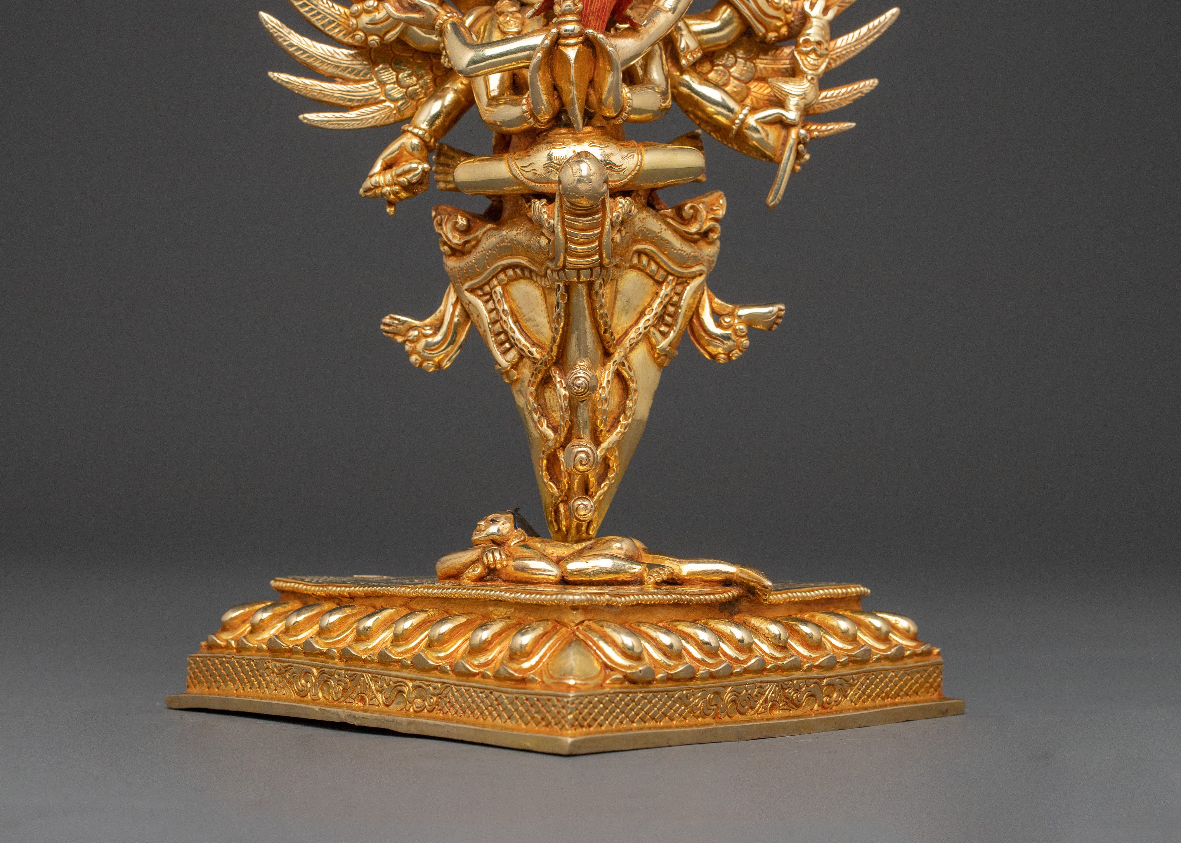 Vajrakilaya Protection Statue – Handcrafted Gold Gilded Statue