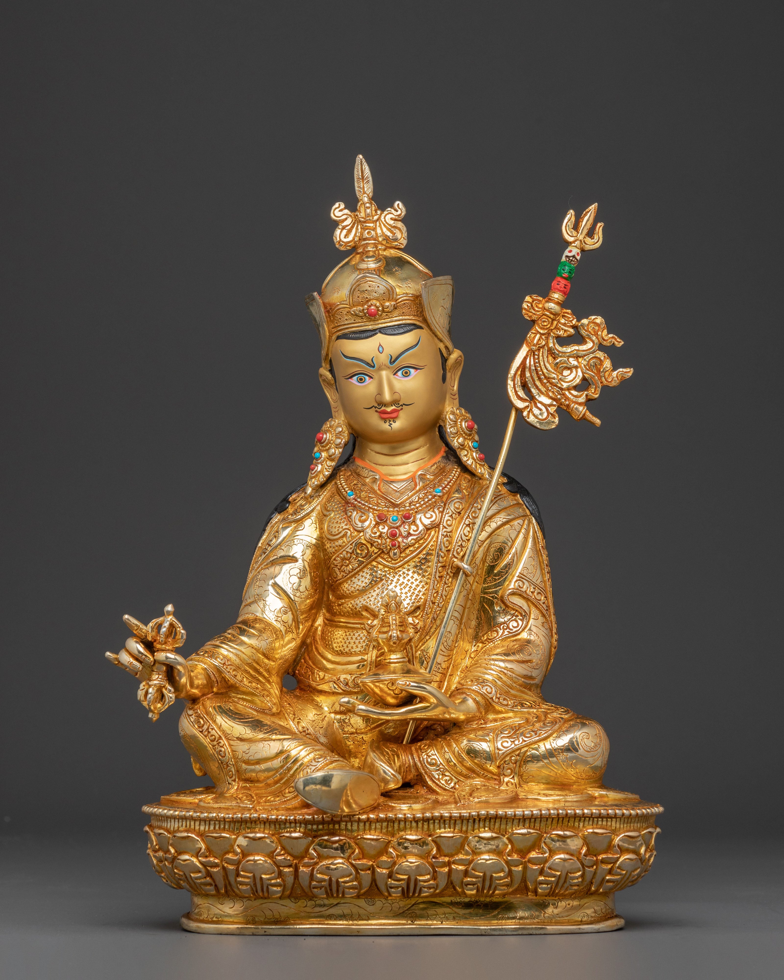 Guru Rinpoche Statue