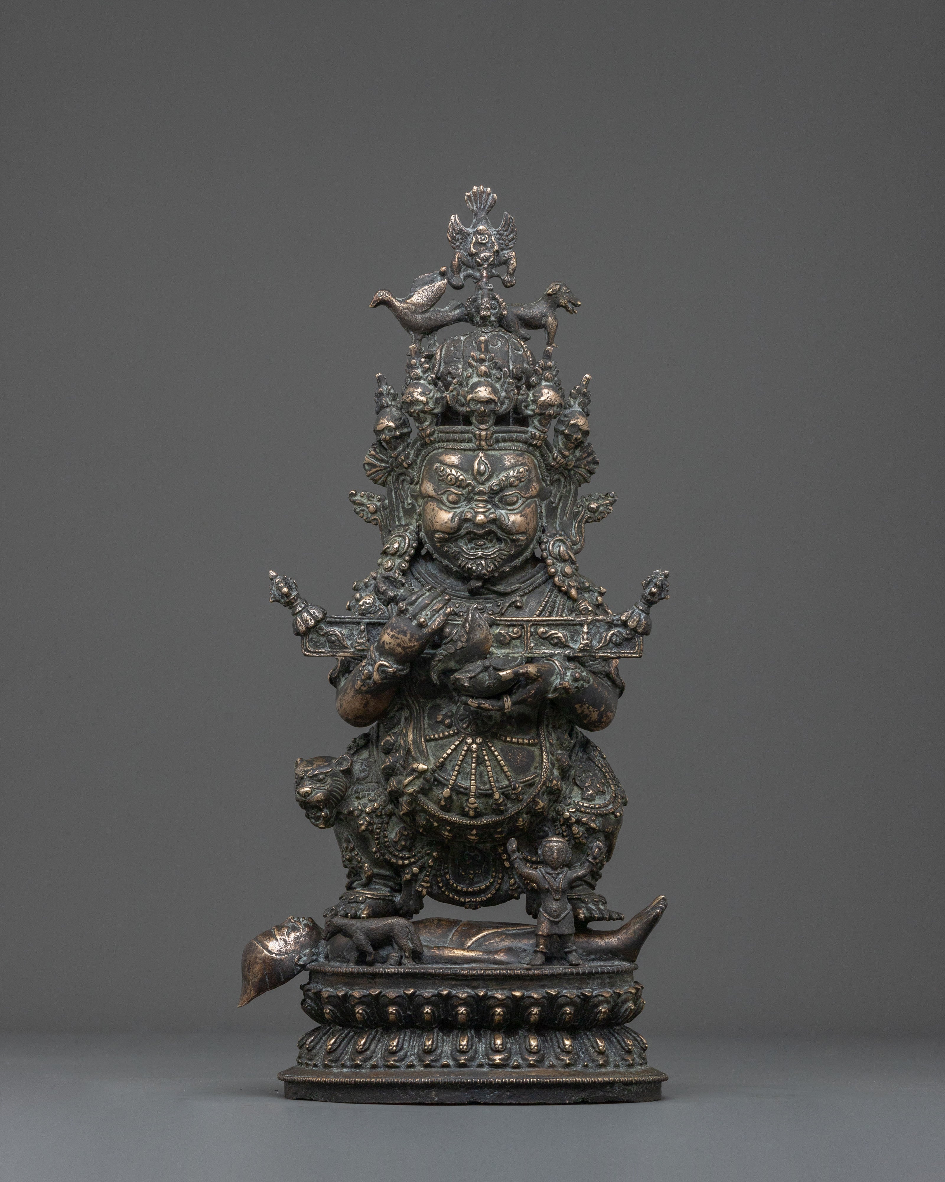 Prajnana Statue 
