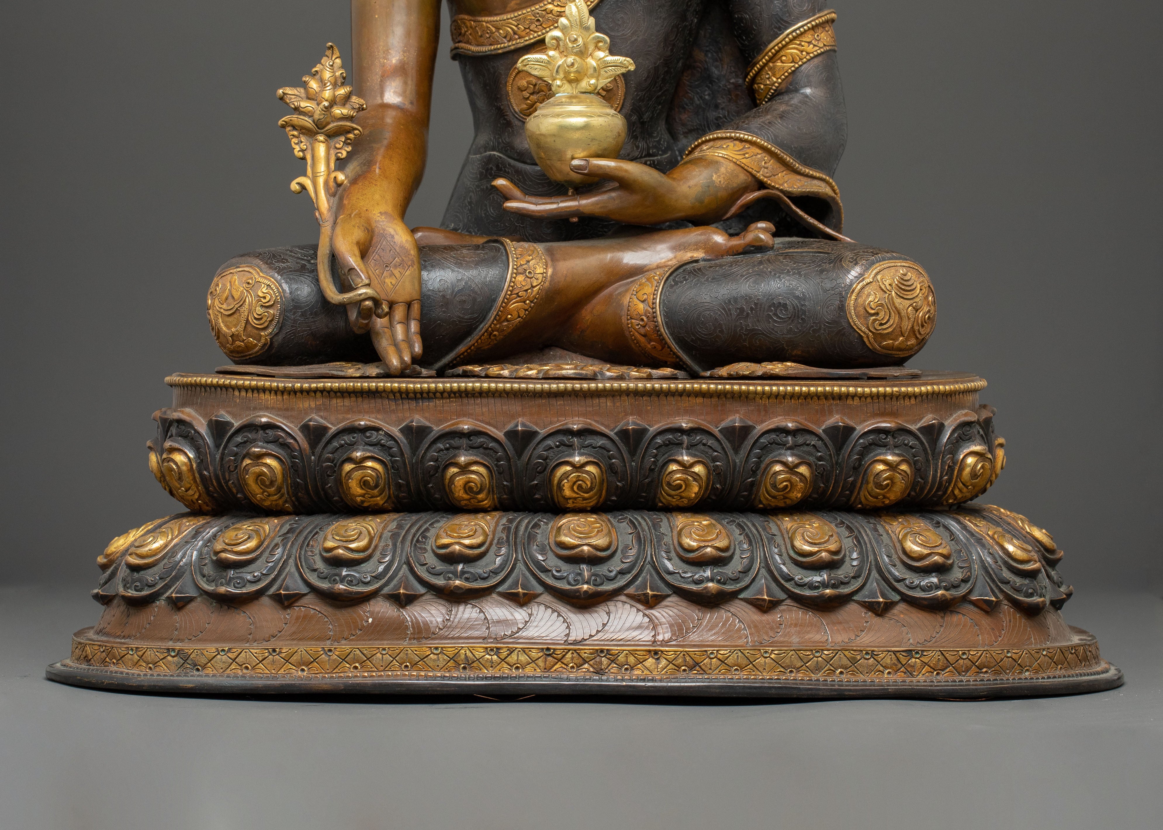 Medicine Buddha Statue: Buddha of Healing Power