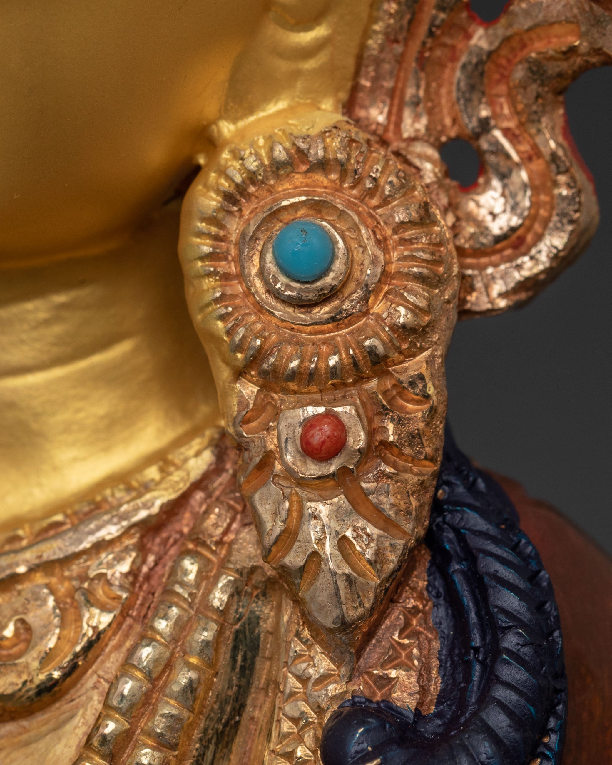 Chenrezig Serene Statue | Symbol of Compassion