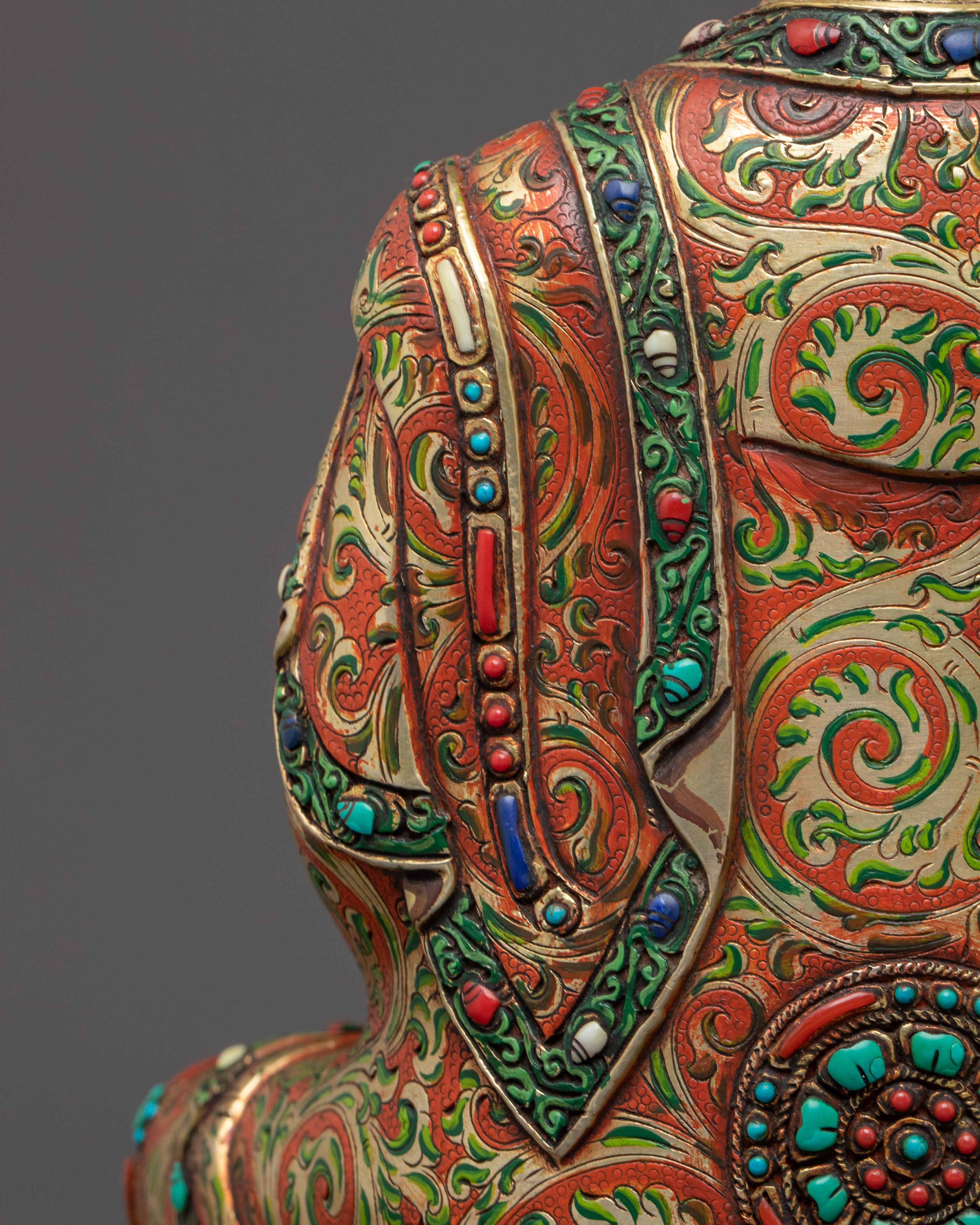 Shakyamuni Buddha Statue – Serene Nepali Artistry