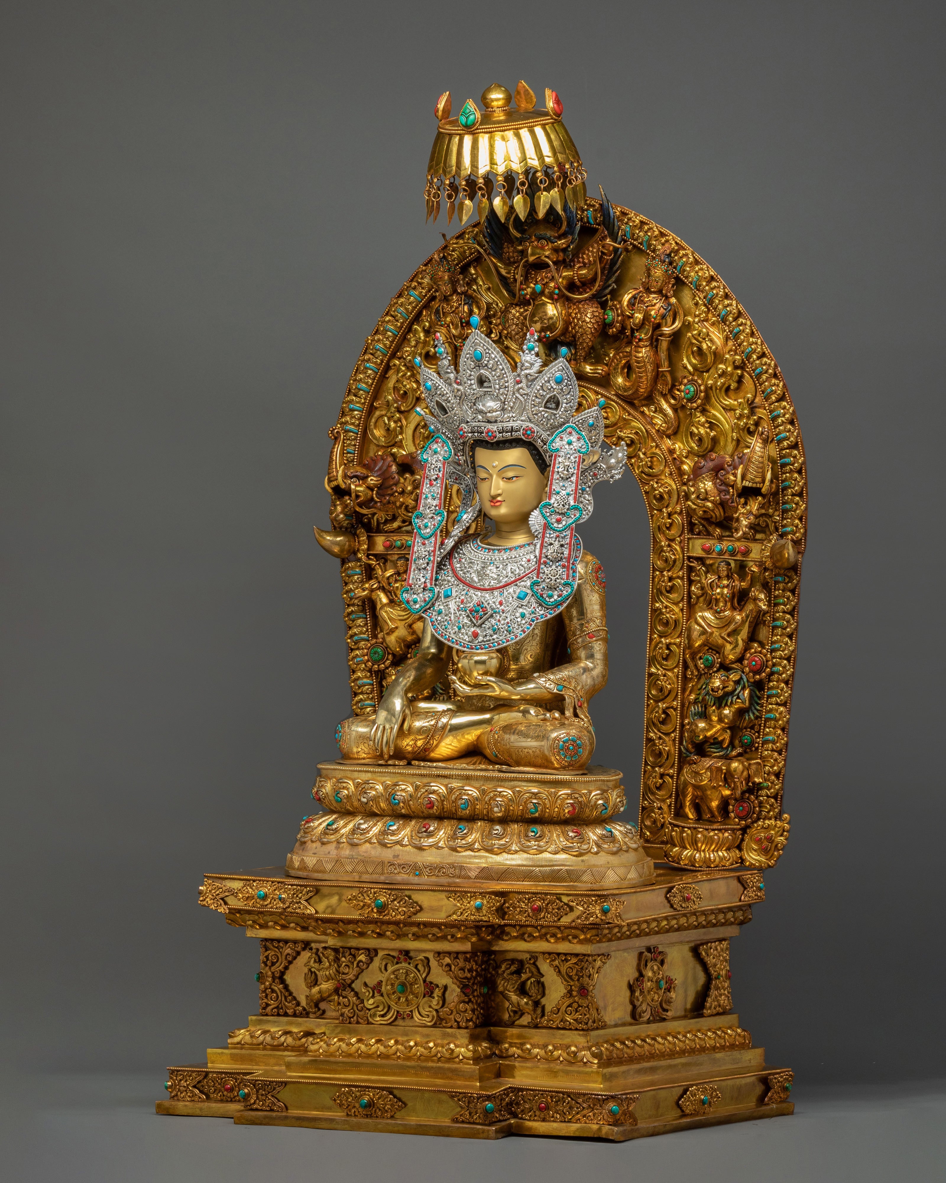 Tathagata Crown Shakyamuni Buddha on Throne Statue