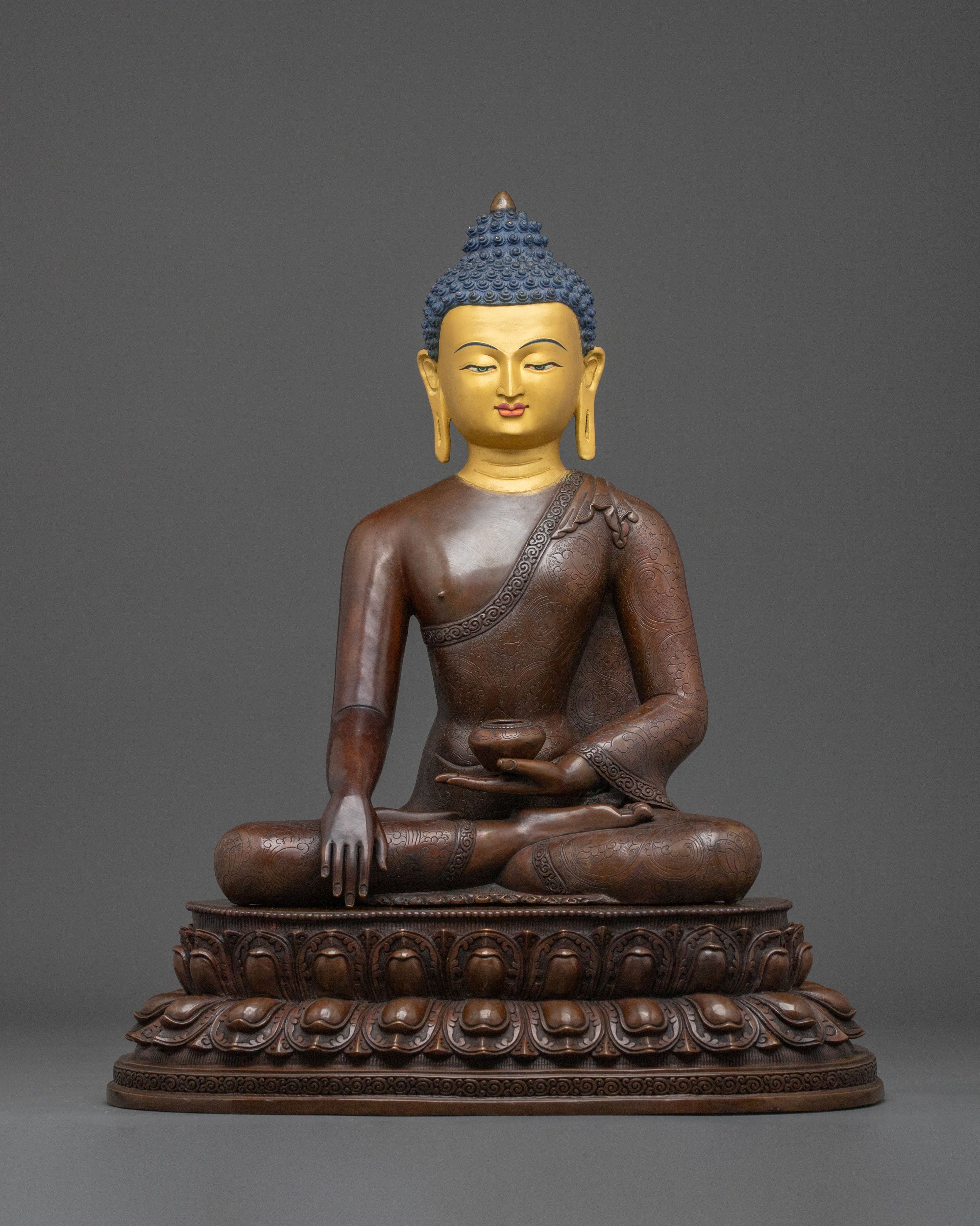 Shakyamuni Buddha Statue