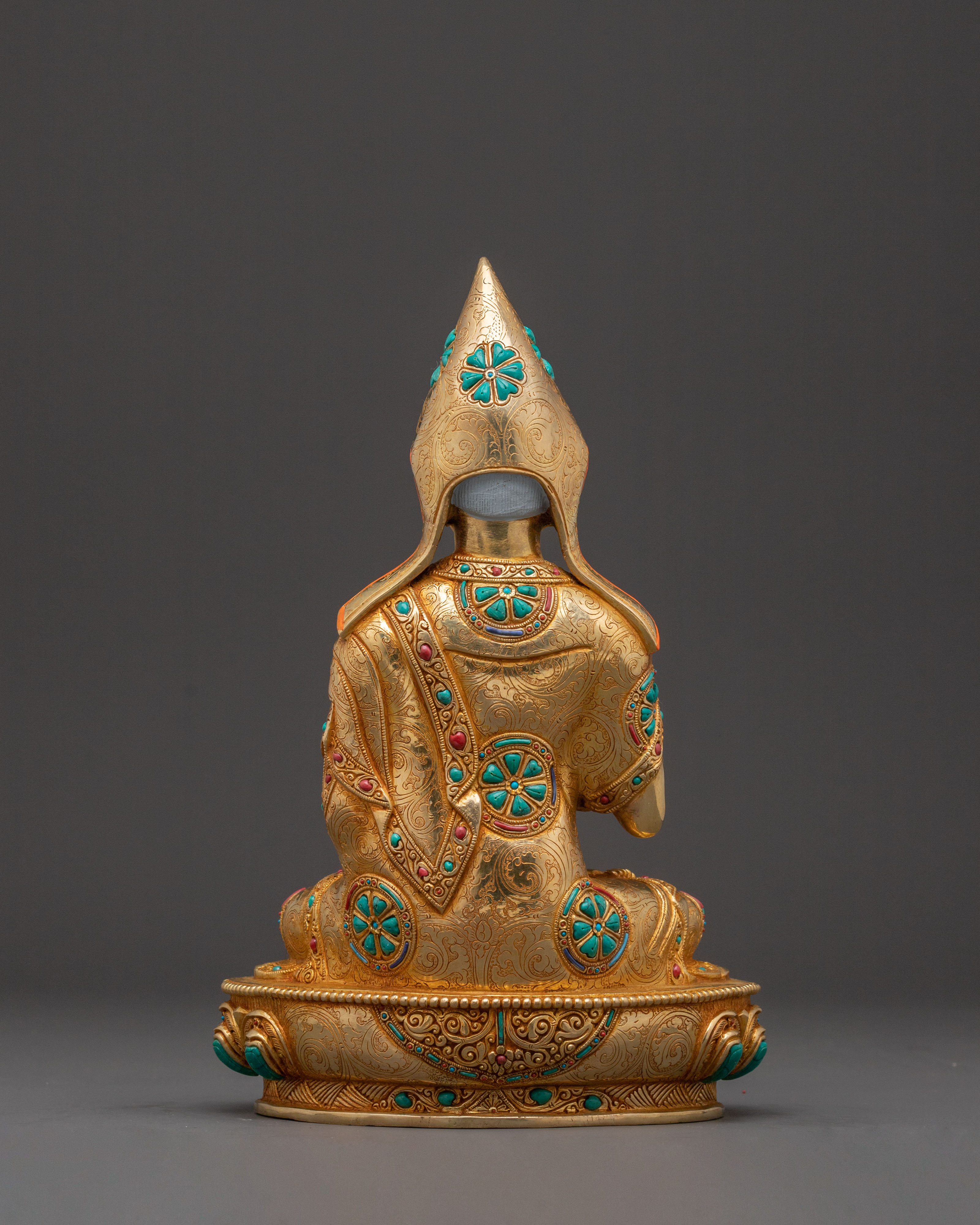 Statue of Tsongkhapa with Disciples