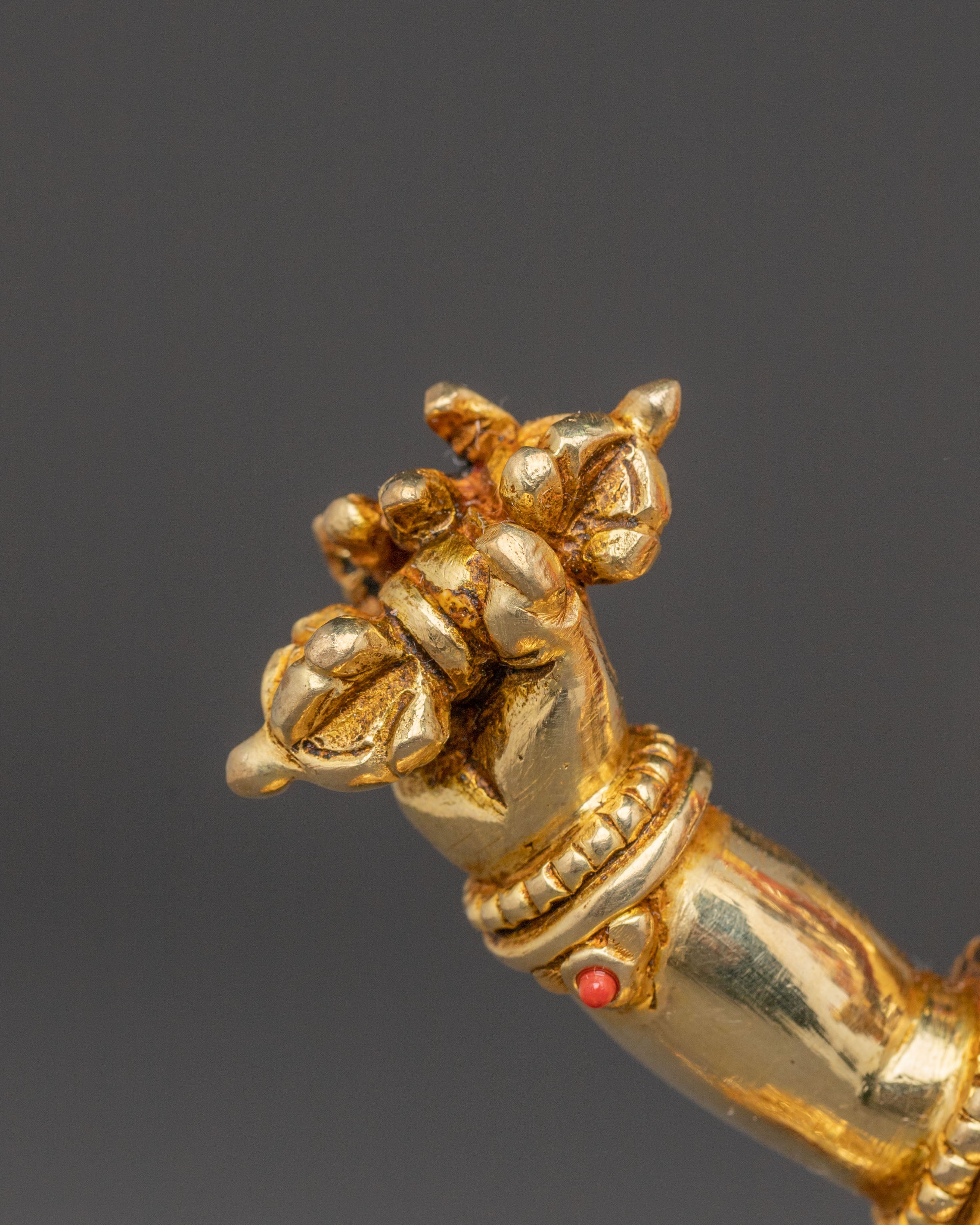 Vajrapani Statue: Protector of All Buddha