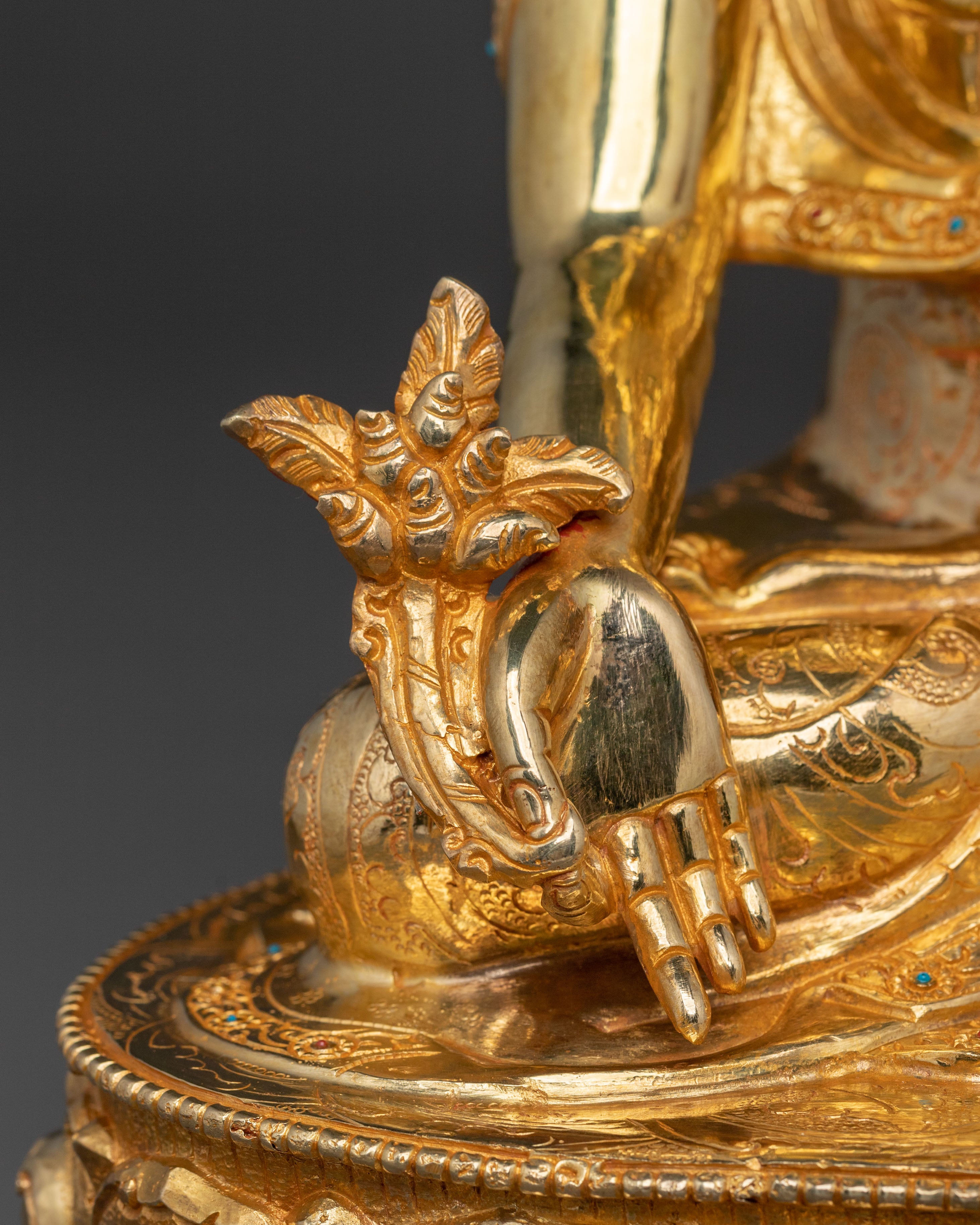 Radiant Medicine Buddha Statue: Healing Buddha