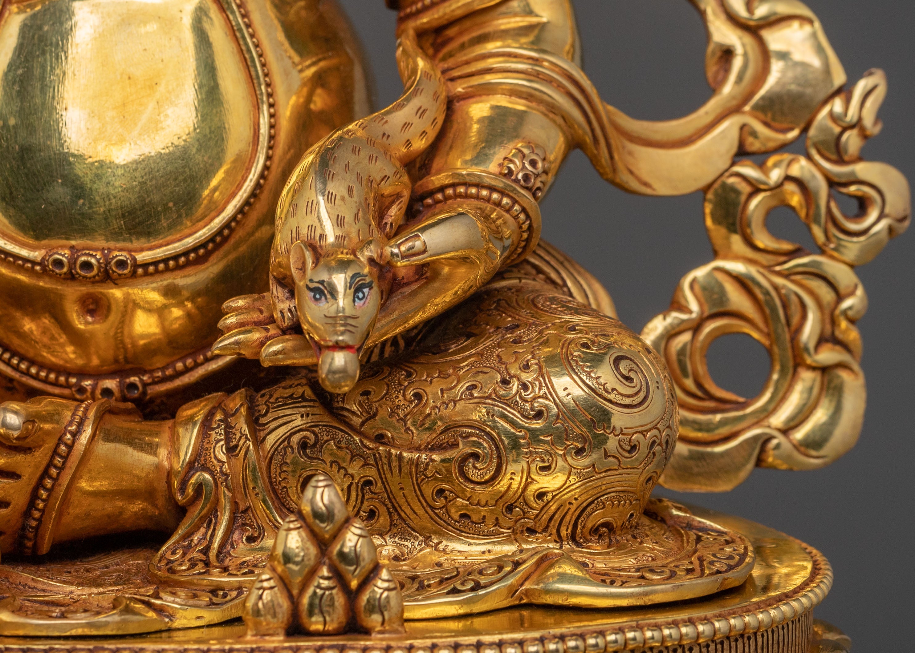 Dzambhala Divine Statue on Throne | Tibetan Wealth Deity