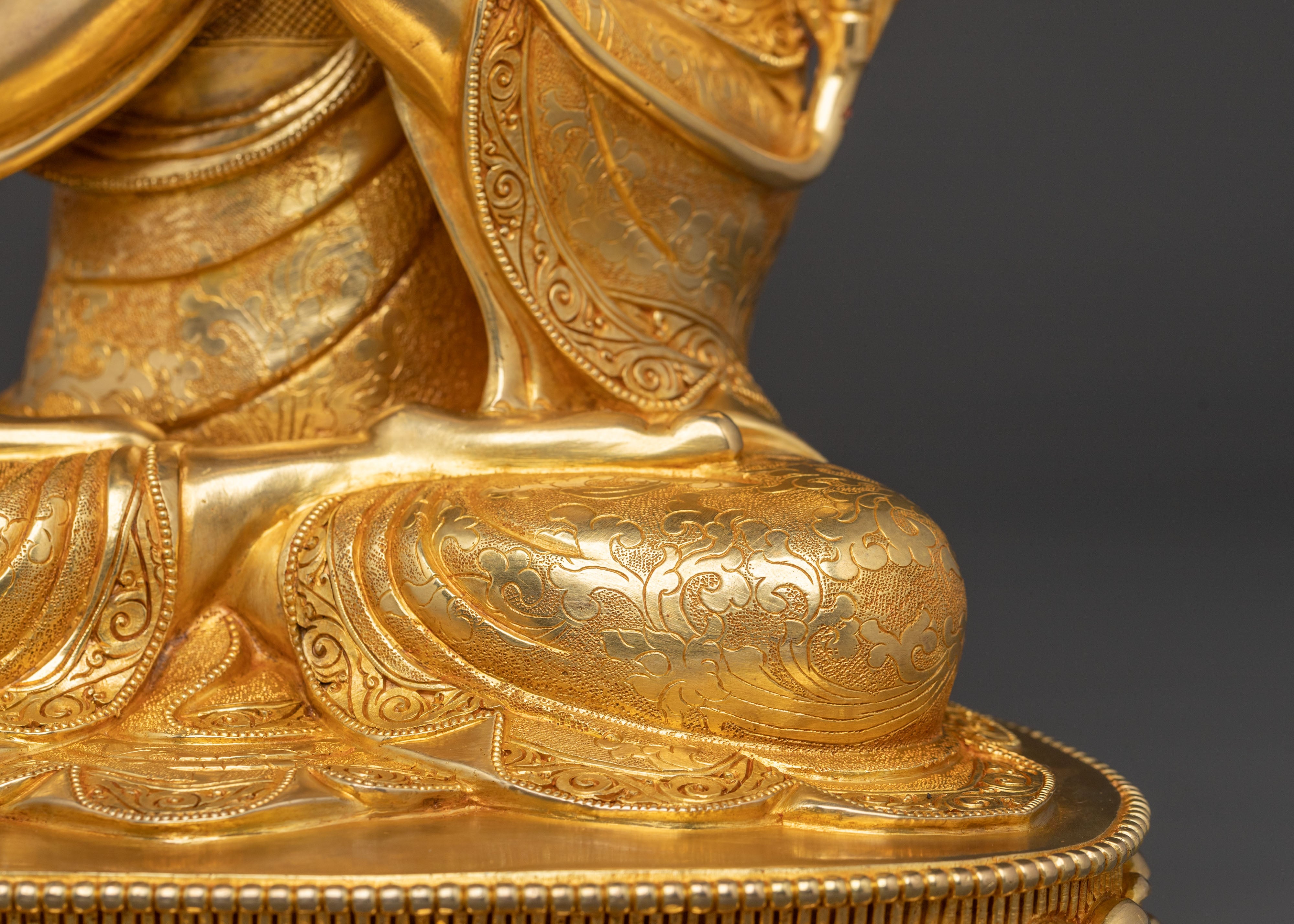 Tsongkhapa Himalayan Statue: Buddhist Altar Decor