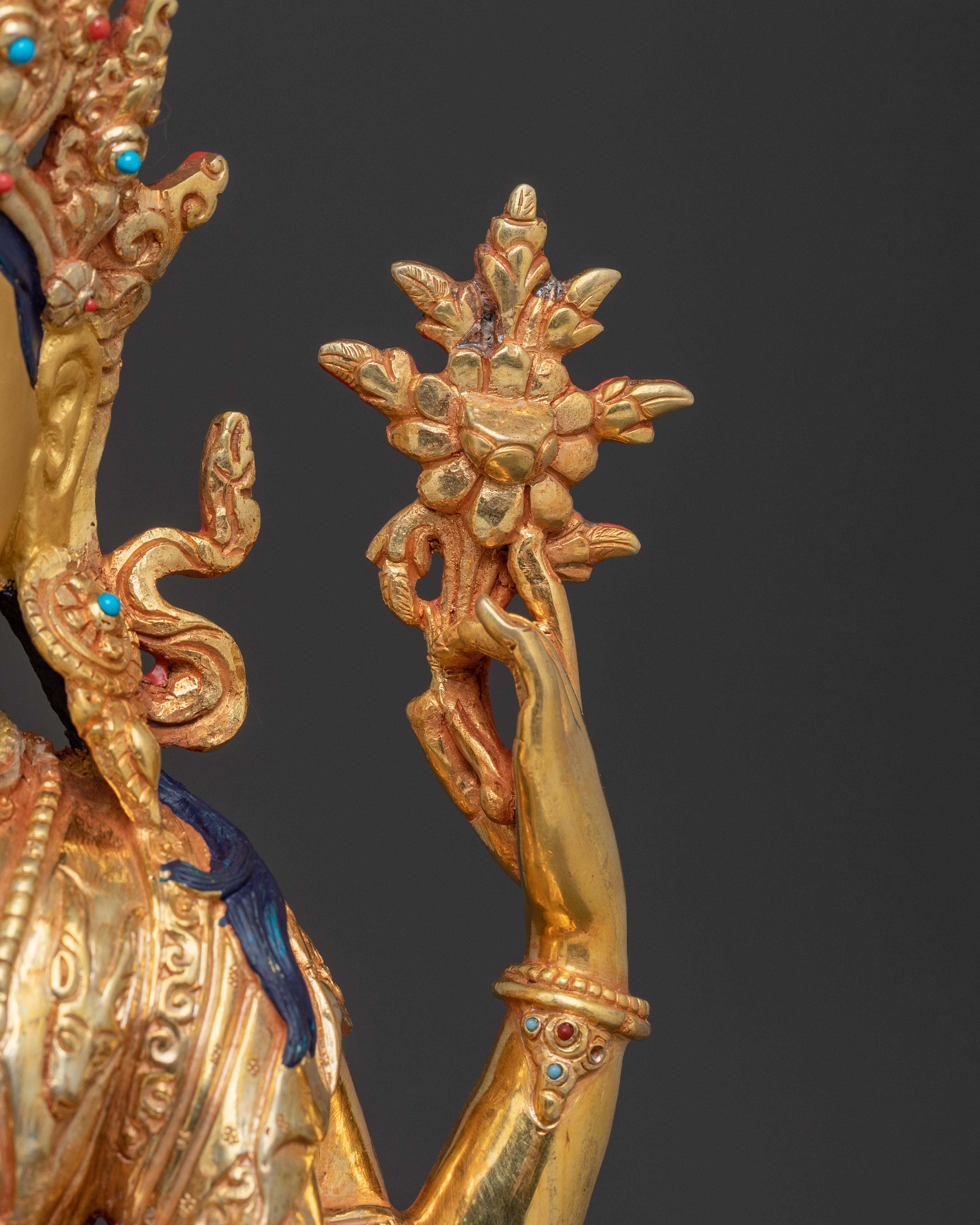 Sacred Chenrezig Bodhisattva Statue – Hand-Gilded Copper Art