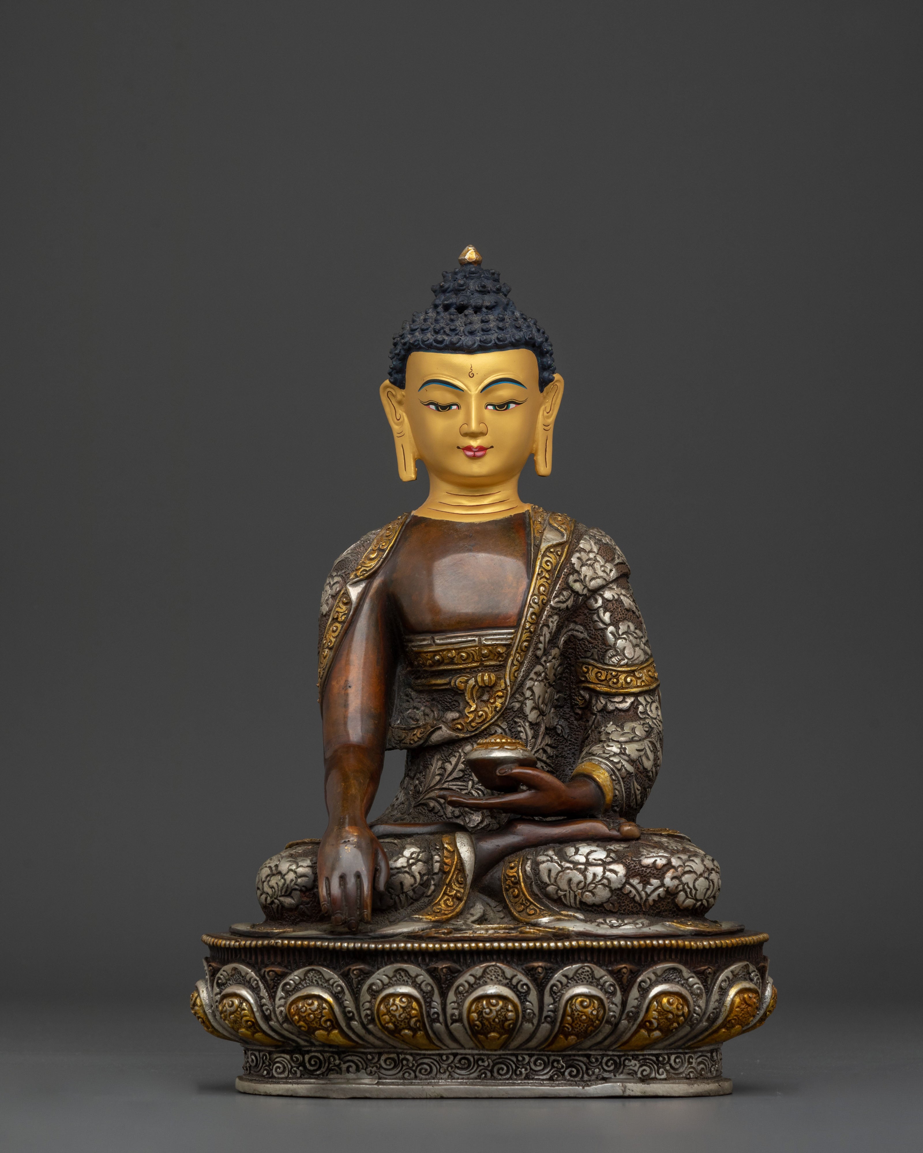 Gautama Buddha Statue