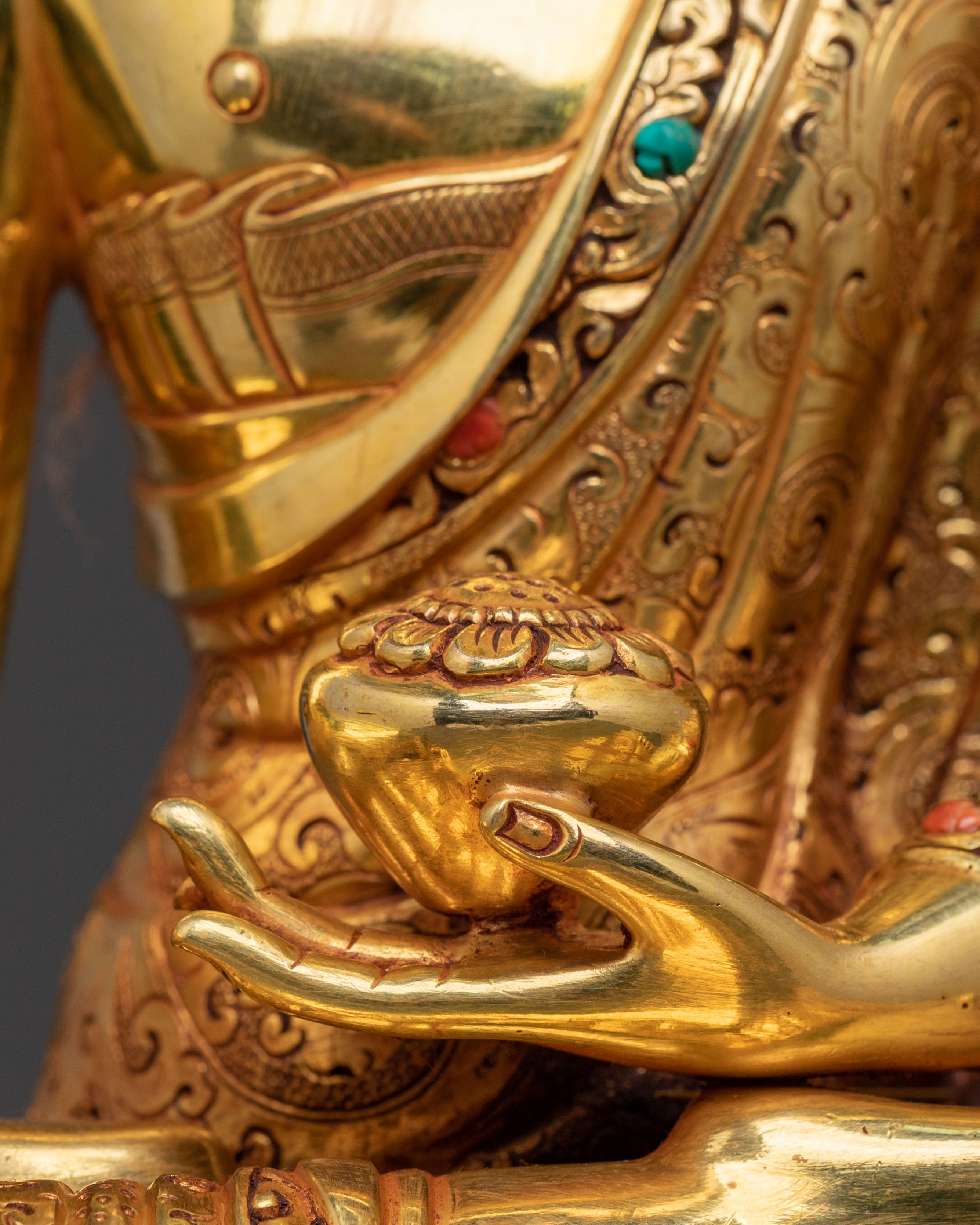 Shakyamuni Buddha Spiritual Golden Figurine