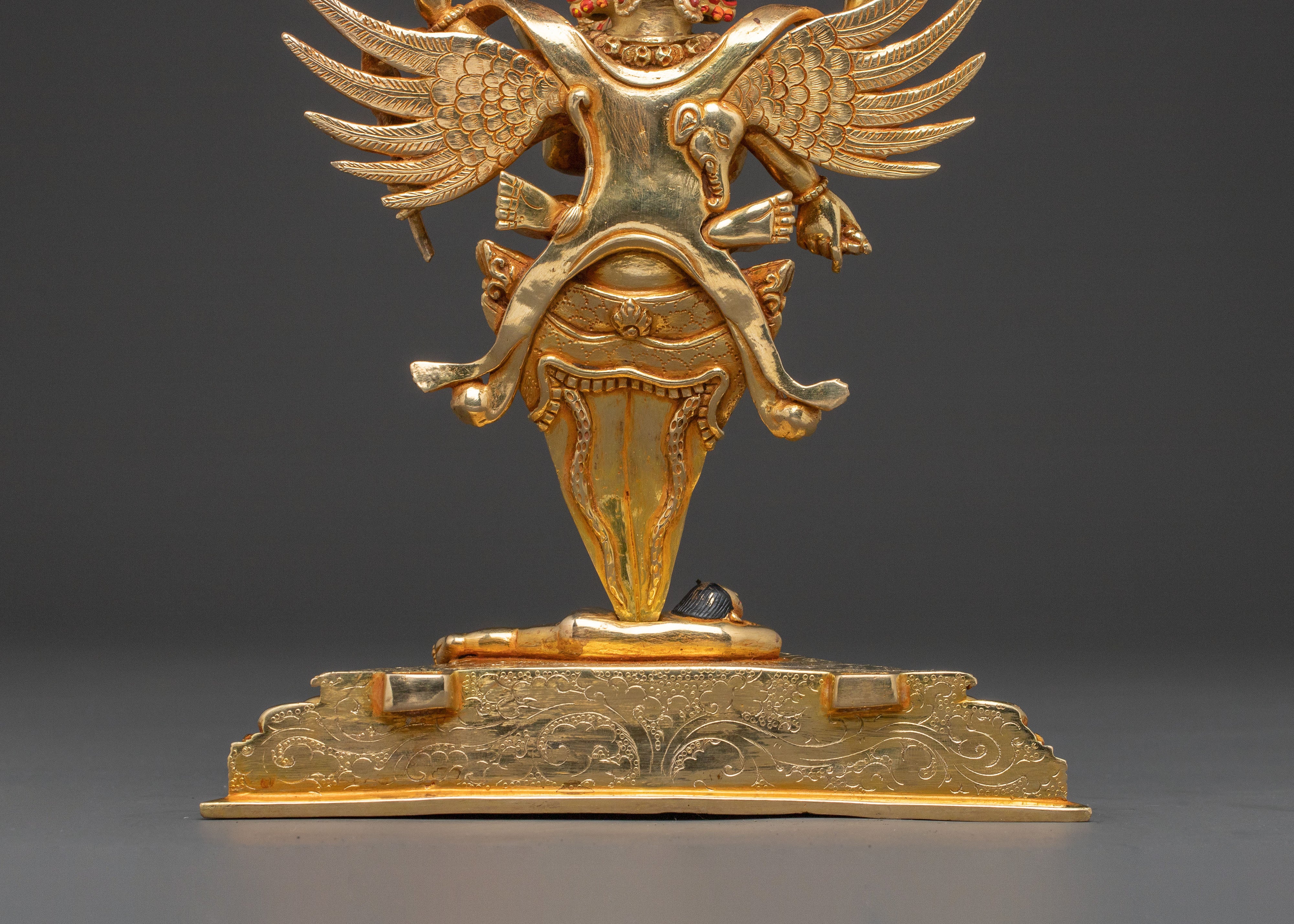 Vajrakilaya Protection Statue – Handcrafted Gold Gilded Statue