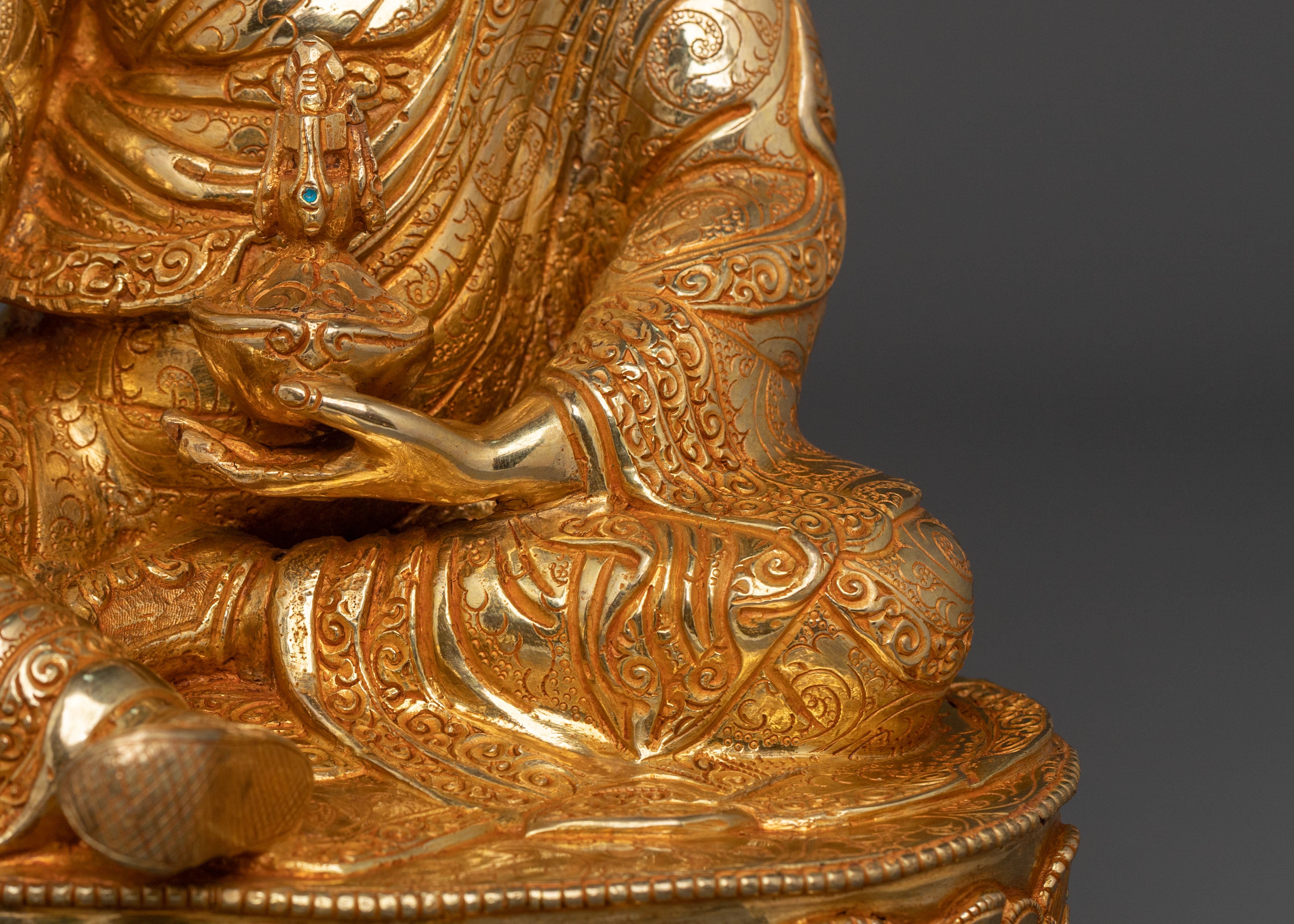 Himalayan Guru Rinpoche Figurine | Buddhist Teacher