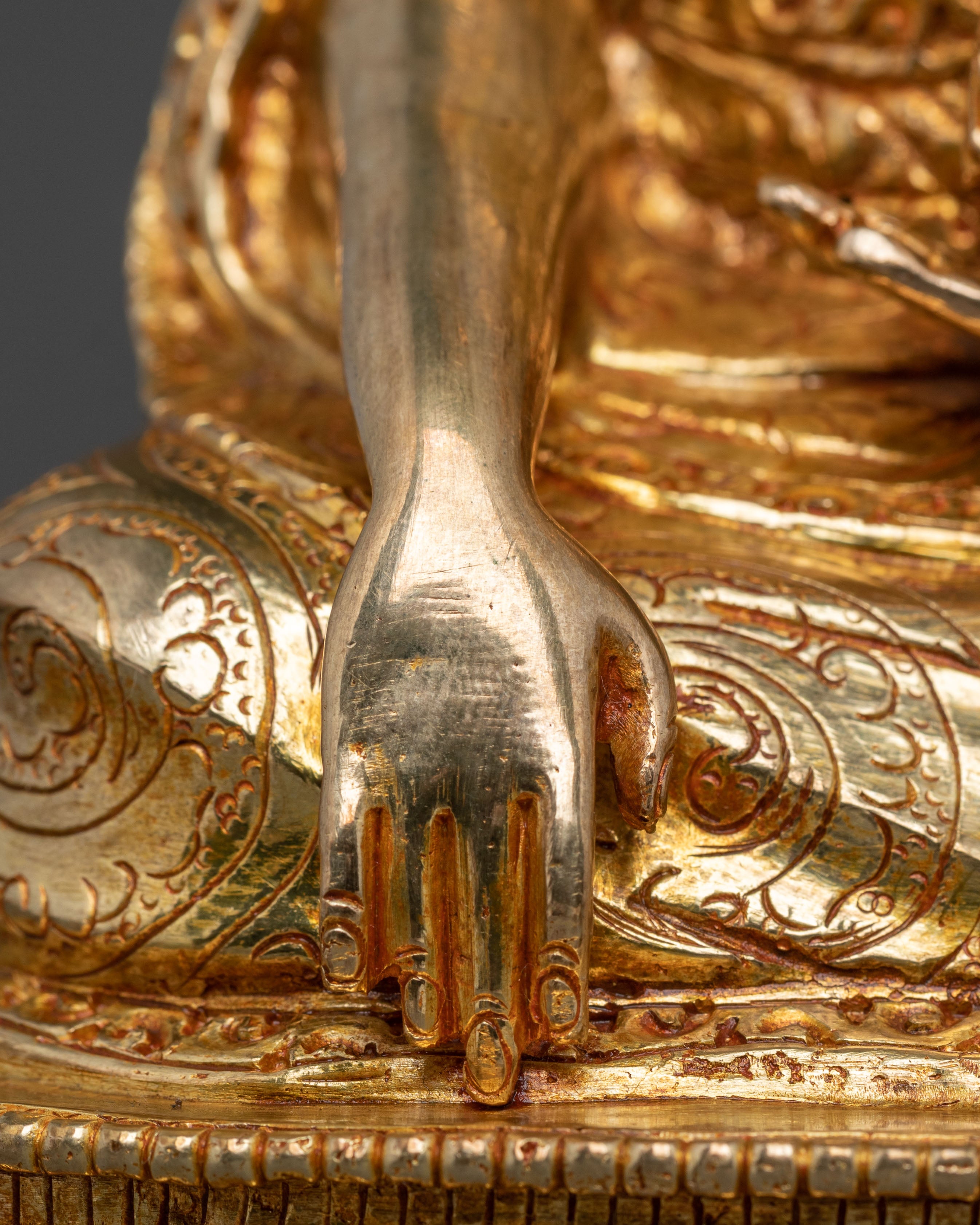Guru Shapdum Sacred Statue: Spiritual Guidance