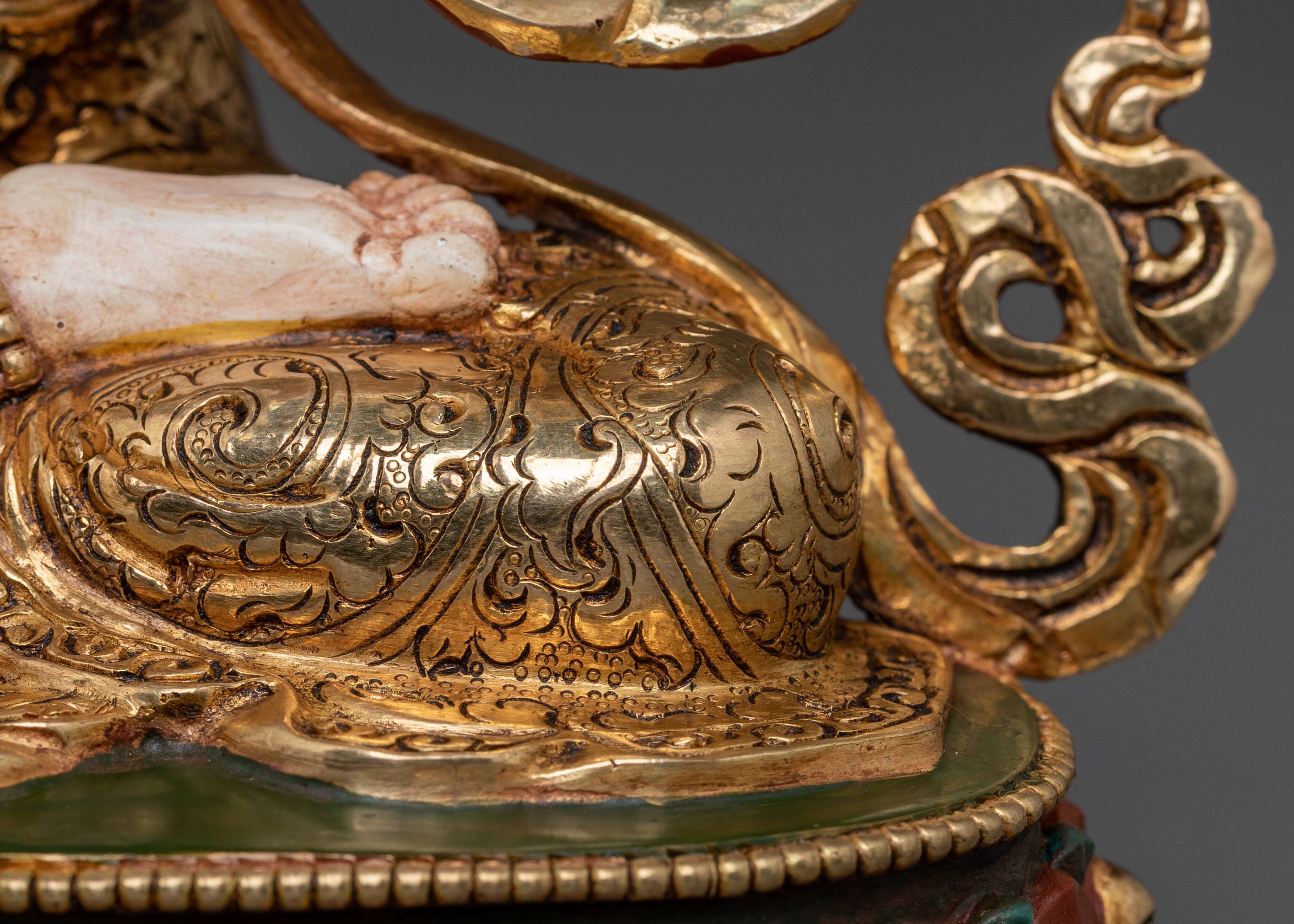 Chenrezig Spiritual Statue | Peaceful Compassion