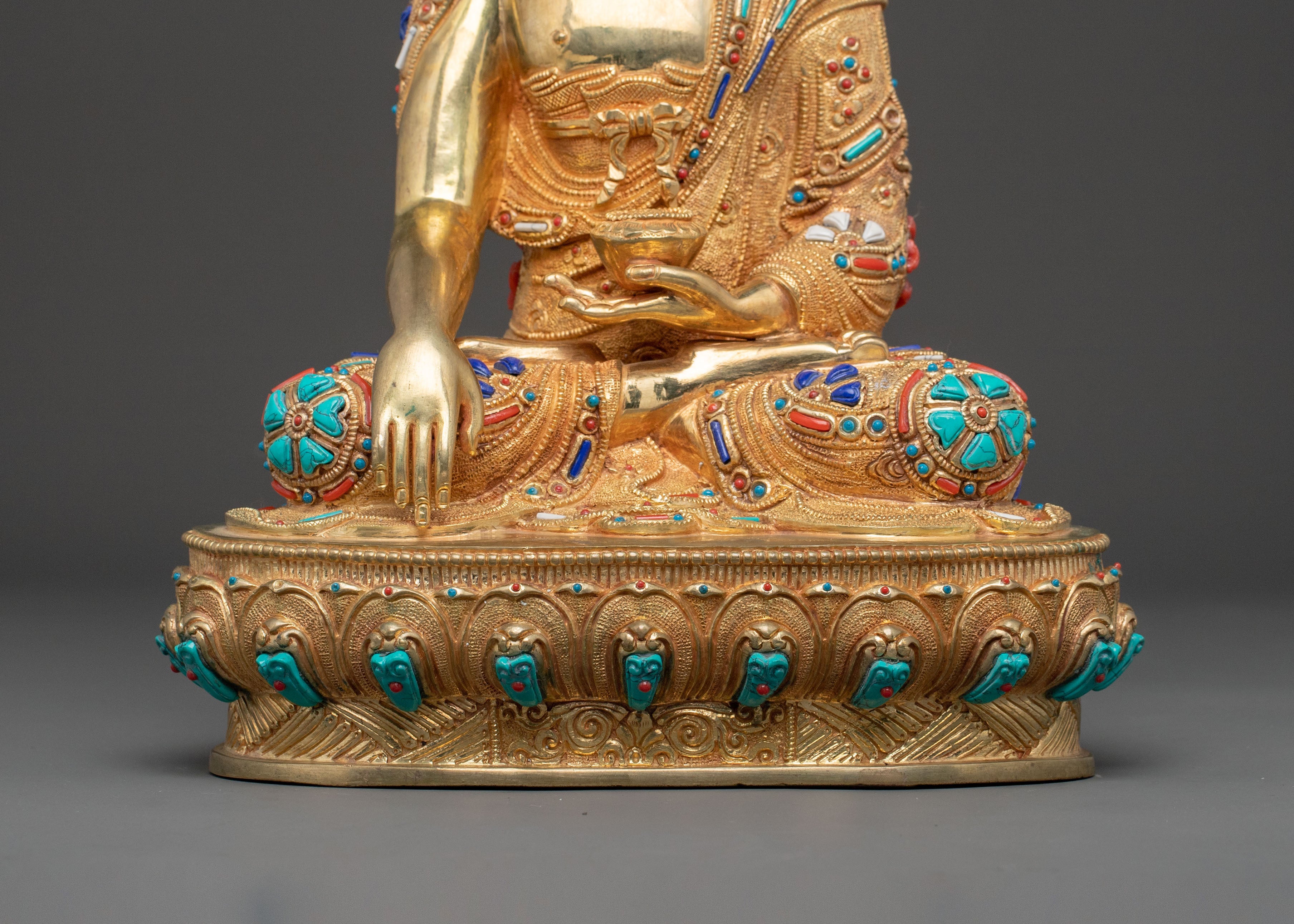 Shakyamuni Buddha: 24K Gold Gilded Enlightenment Idol
