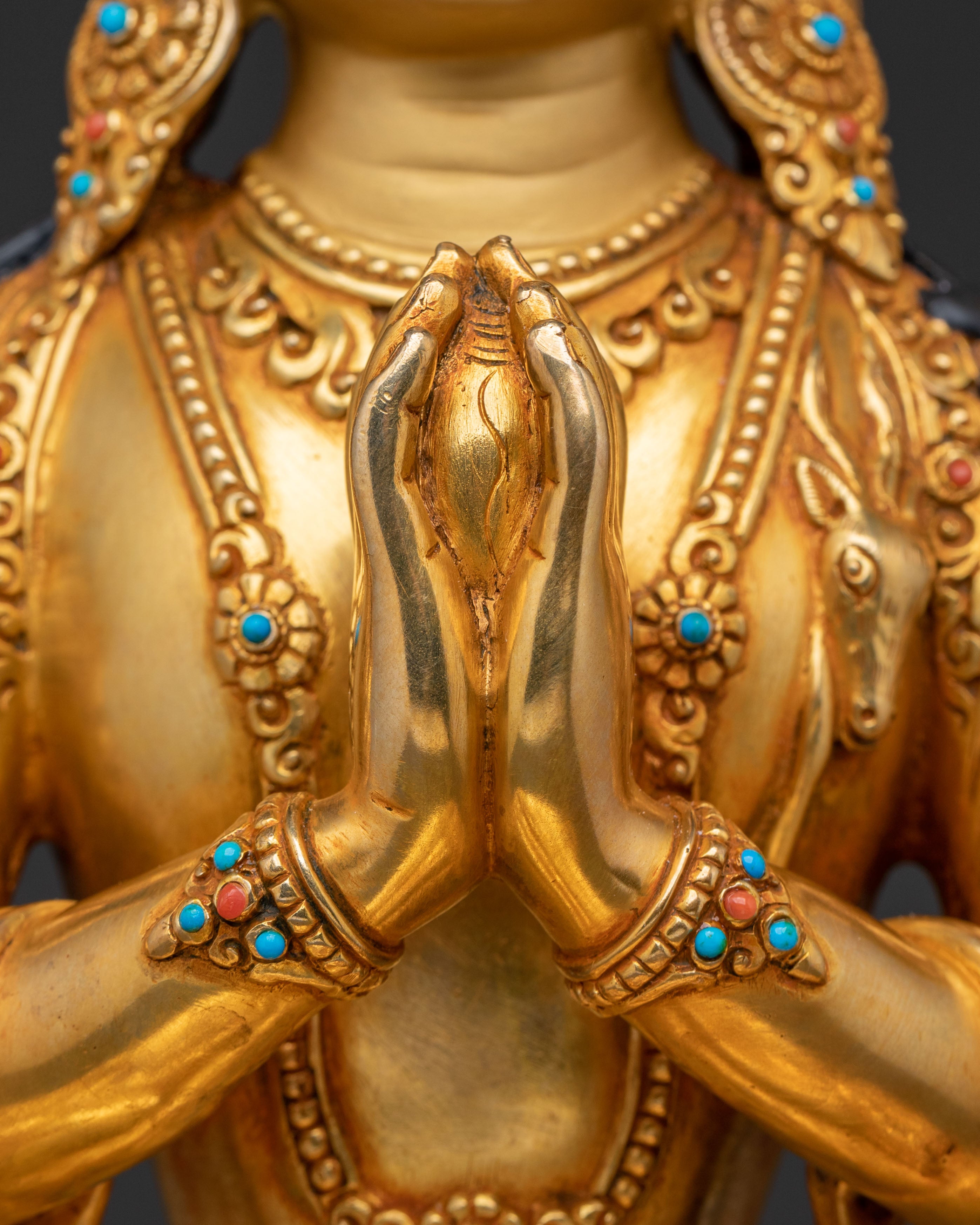 Chenrezig Protector Statue: Handcrafted Figurine for Spiritual Spaces