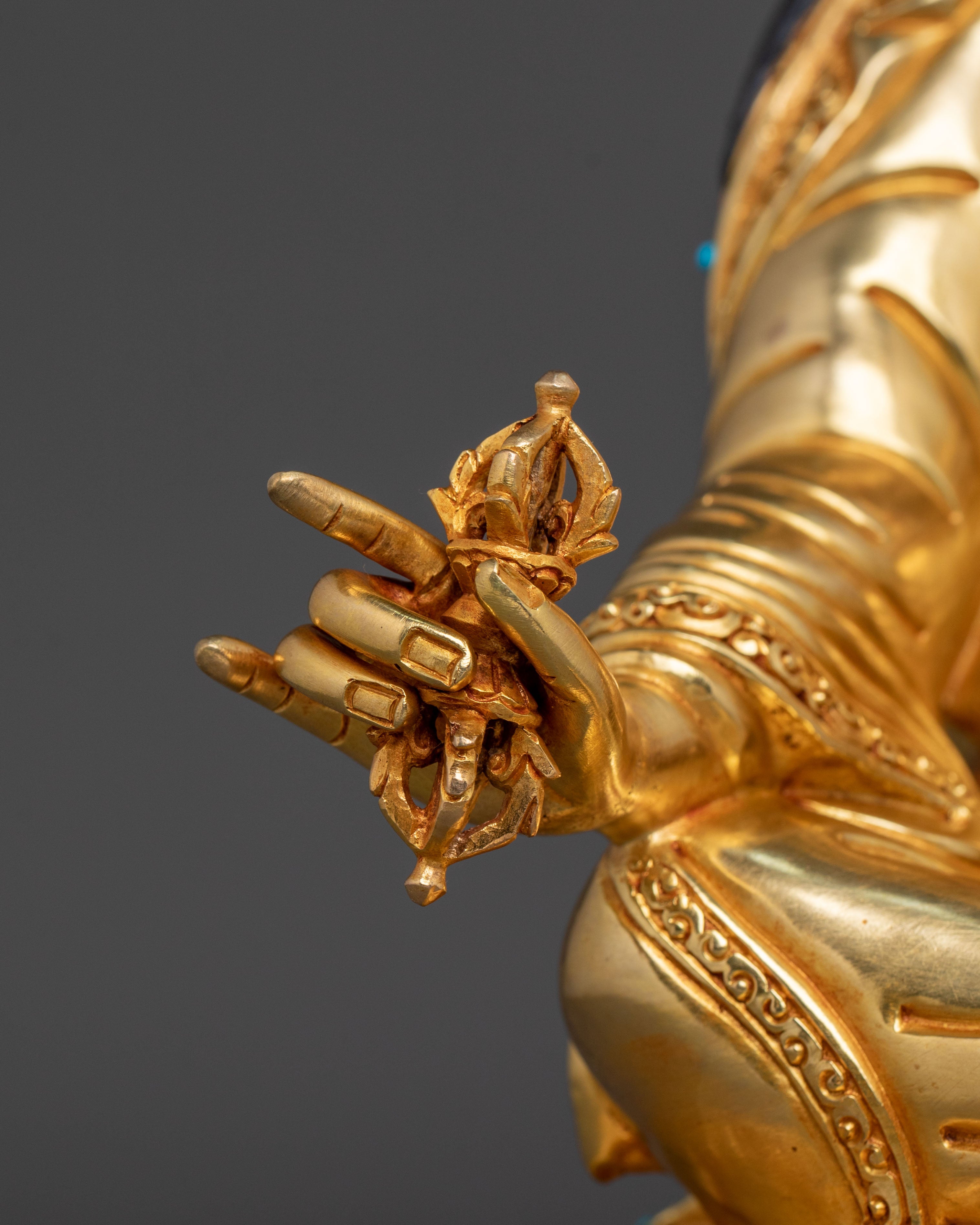 Guru Rinpoche Sculpture | Tantric Master of Tibetan Buddhism