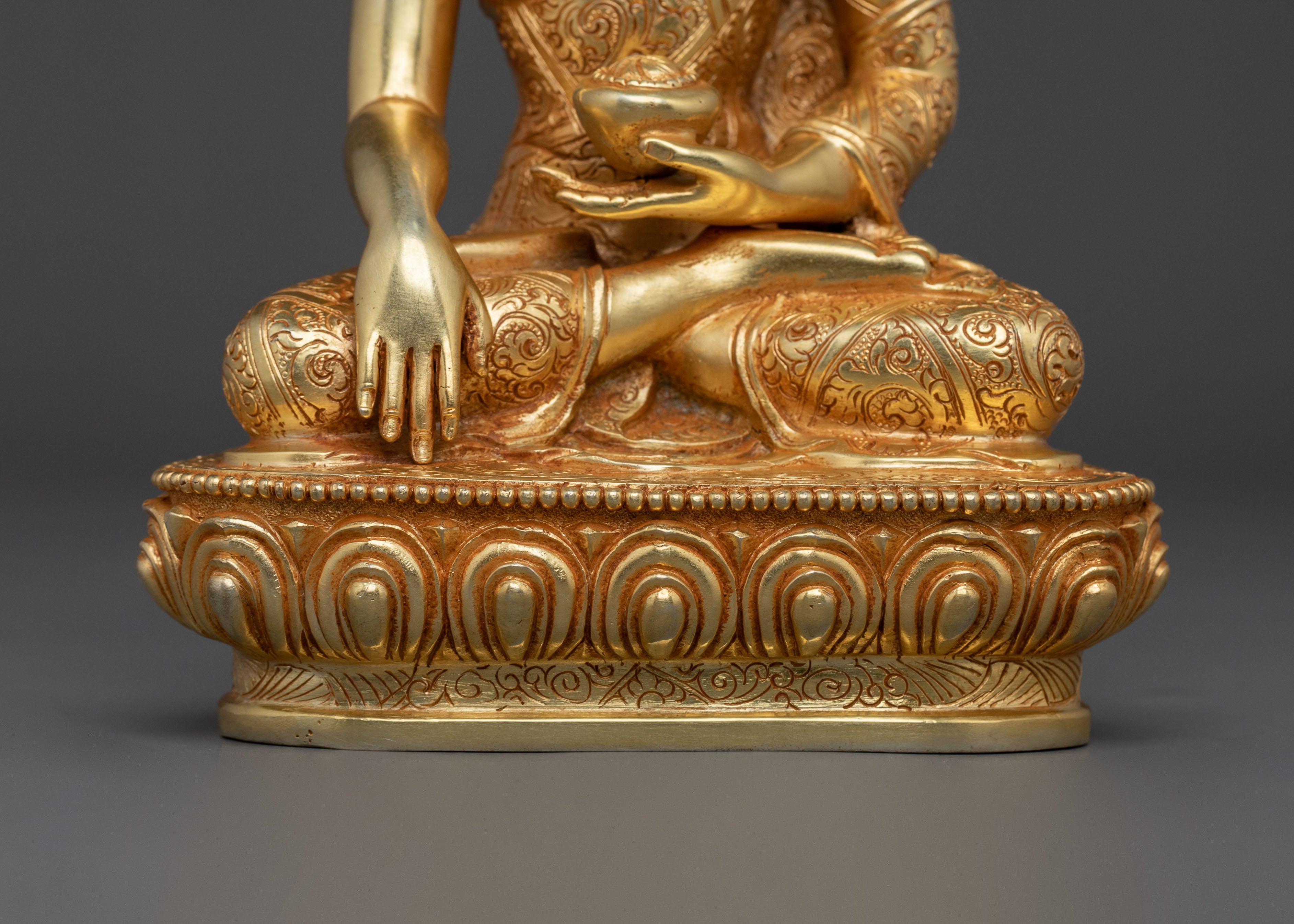 Shakyamuni Buddha Sacred Himalayan Statue