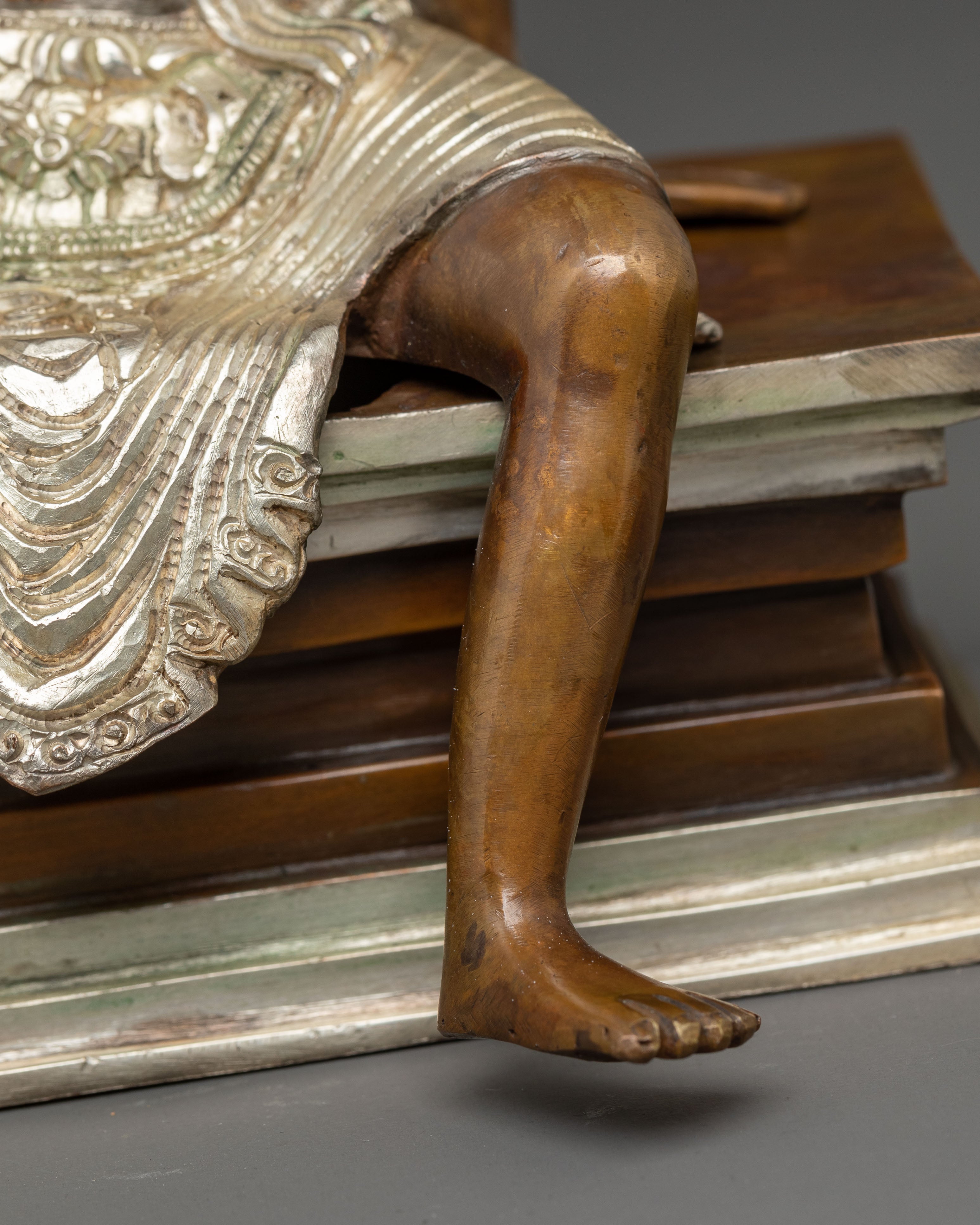 Lokeshwor Statue of Power and Compassion | Meditation Idol