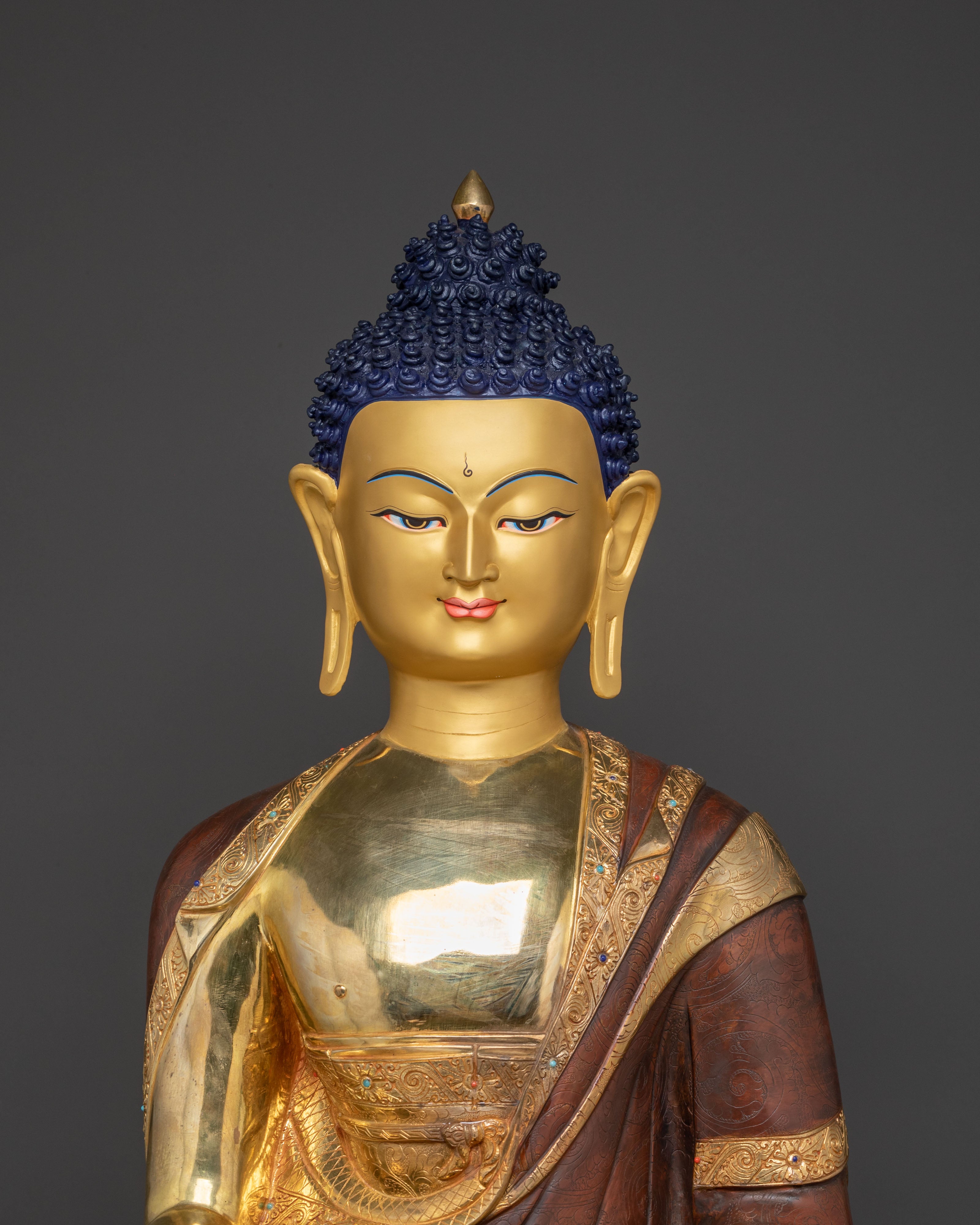 Shakyamuni Buddha Divine Statue - Handcrafted Gilded Copper Statue