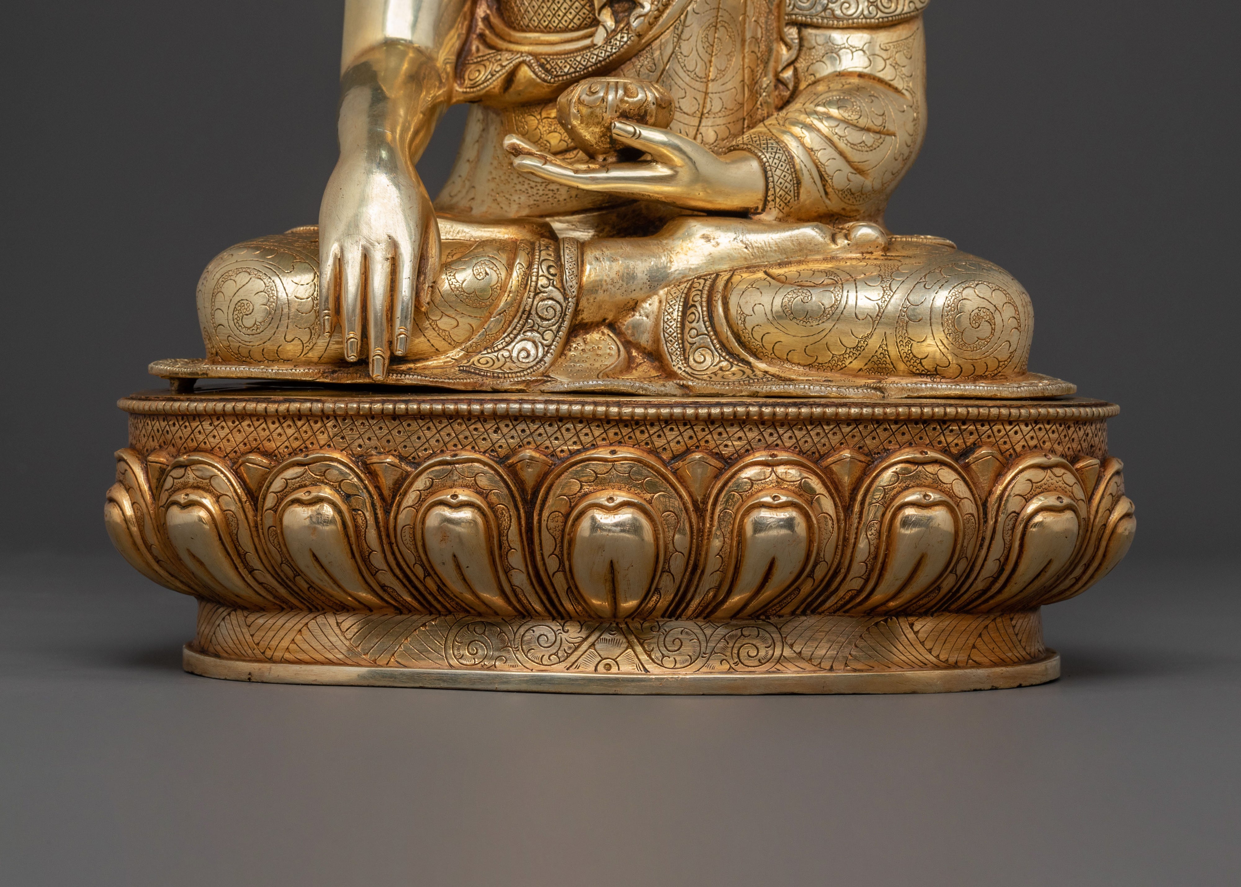 Shakyamuni Buddha Statue |  Symbol Wisdom & Compassion