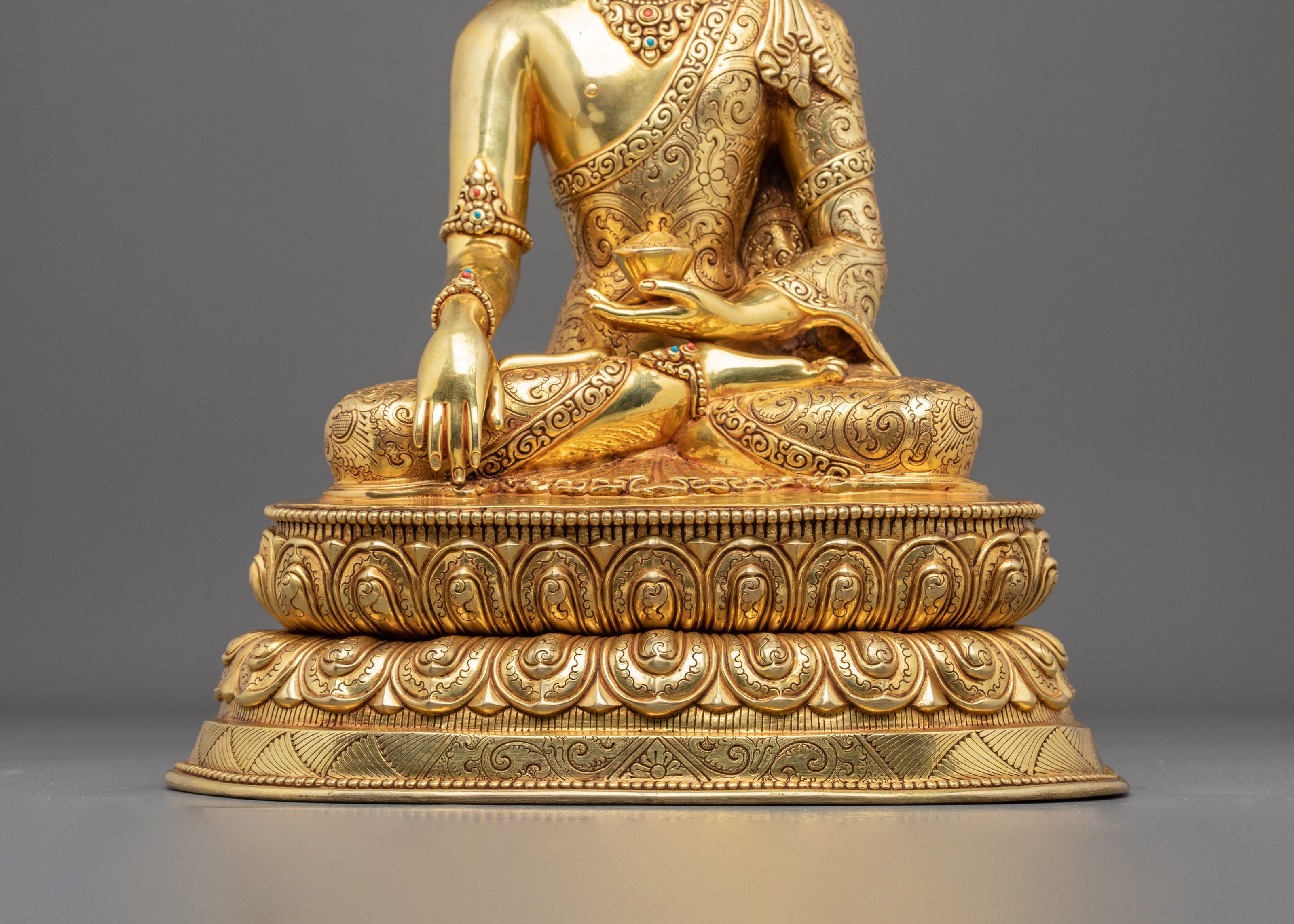Crown Shakyamuni Buddha Statue | Founder of Buddhism