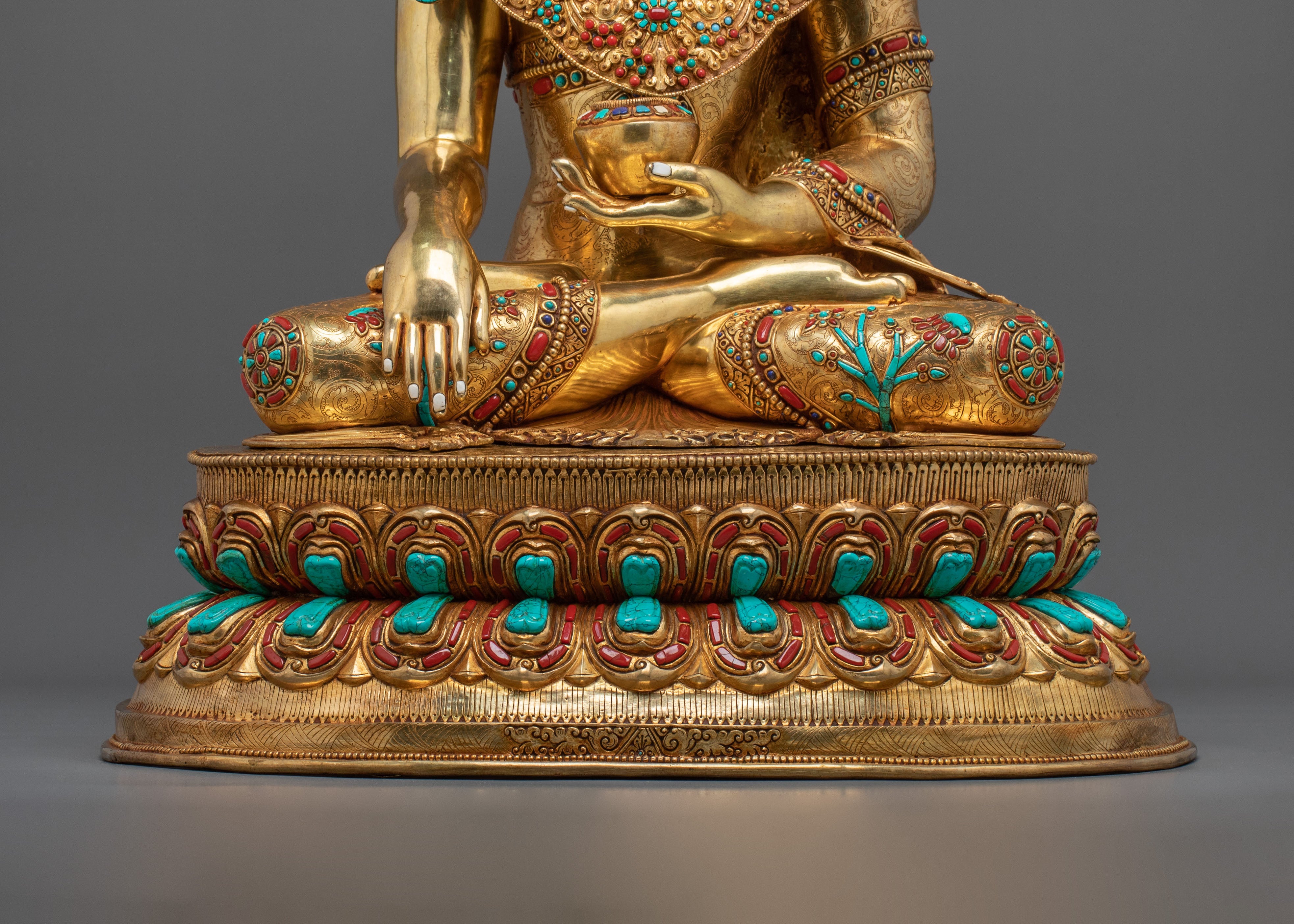 Crown Shakyamuni Buddha Sculpture | 24K Gold Gilded Artistry