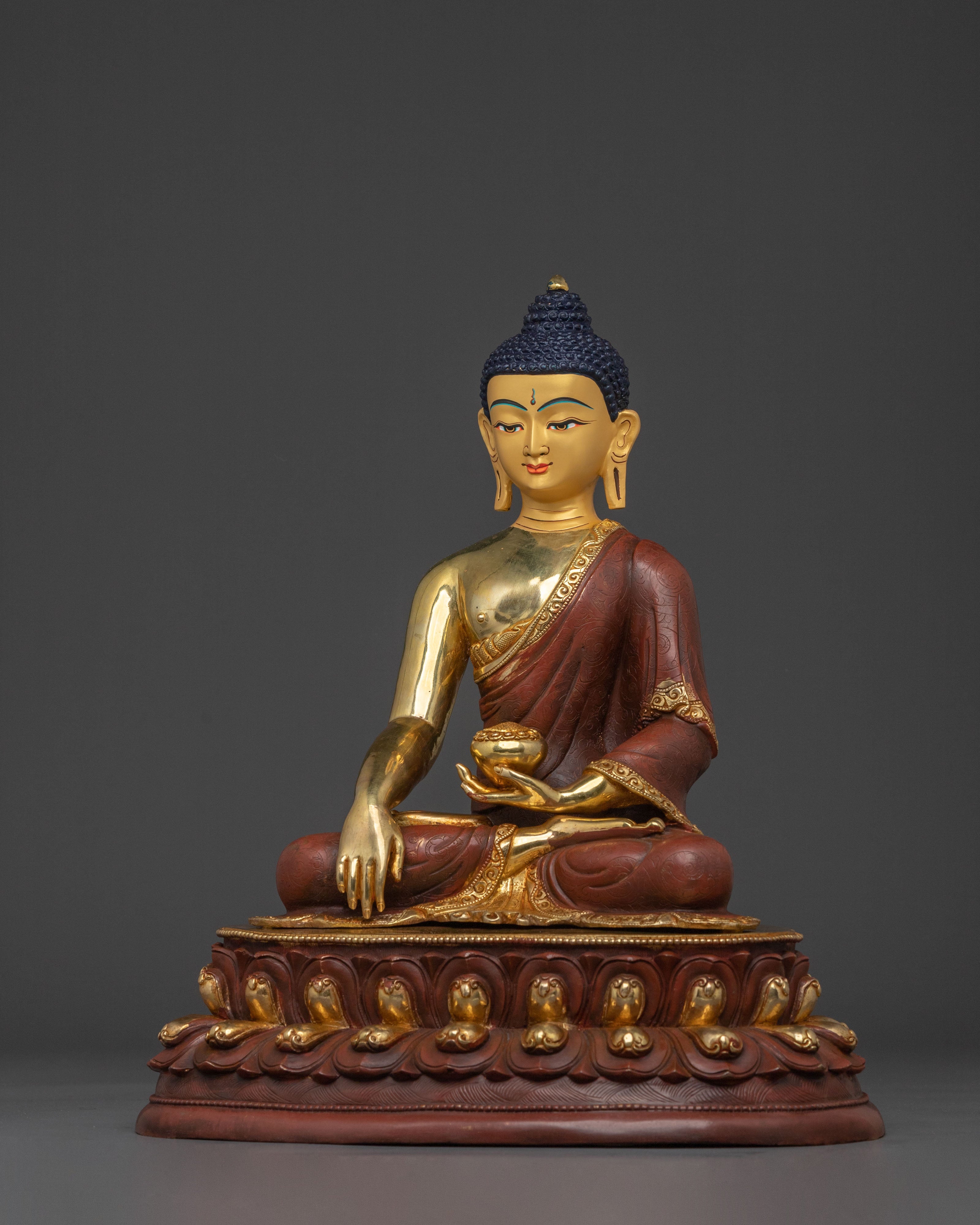 buddha of enlightenment shakyamuni sculpture
