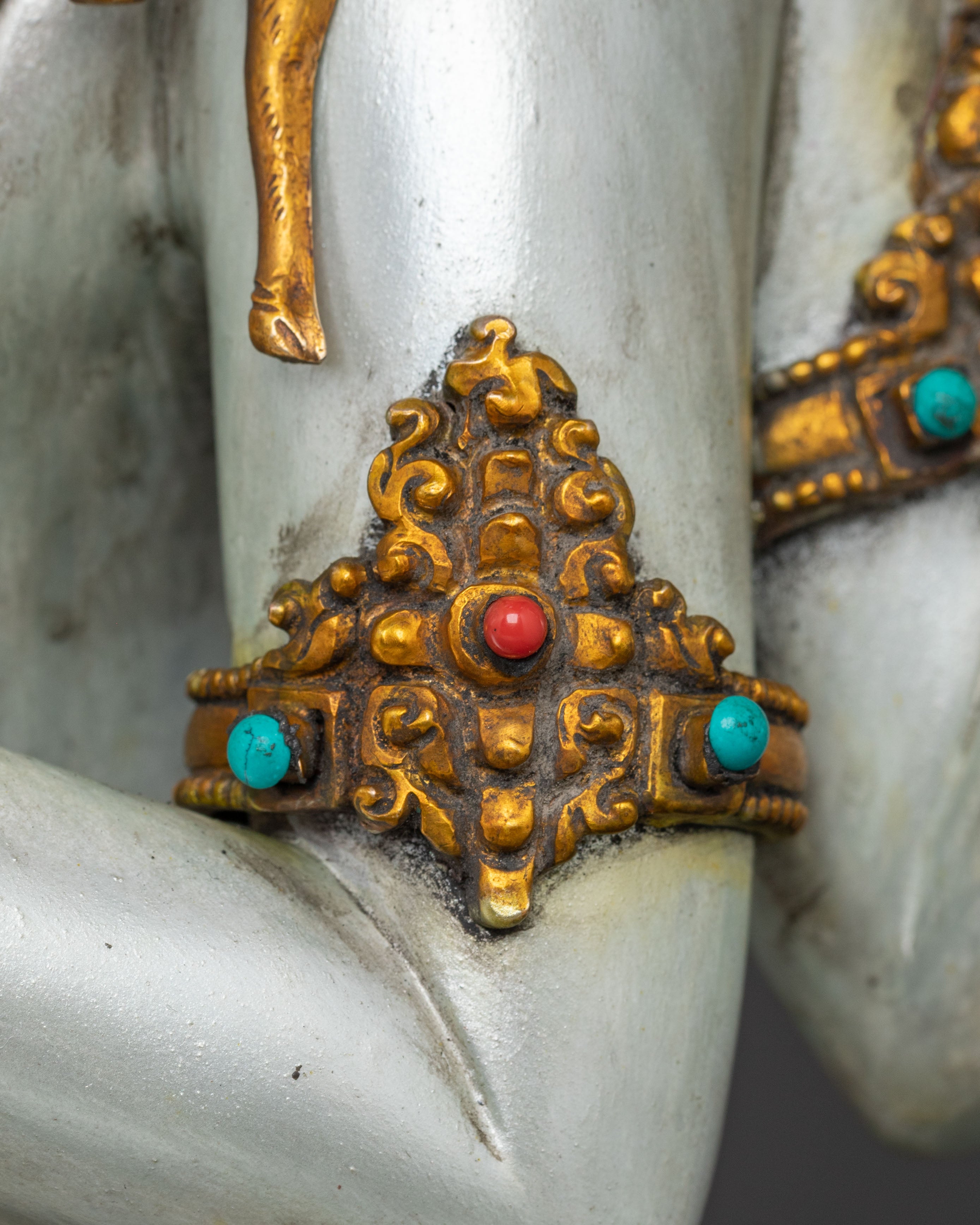 Chenrezig Compassion and Peace Statue: Altar Decor