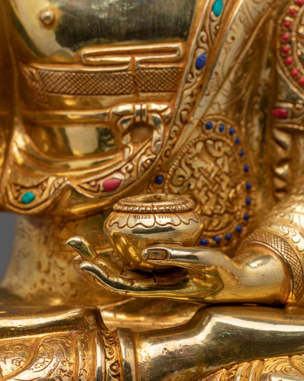 Shakyamuni Buddha Dharma Founder Statue | 24K Gold Gilded