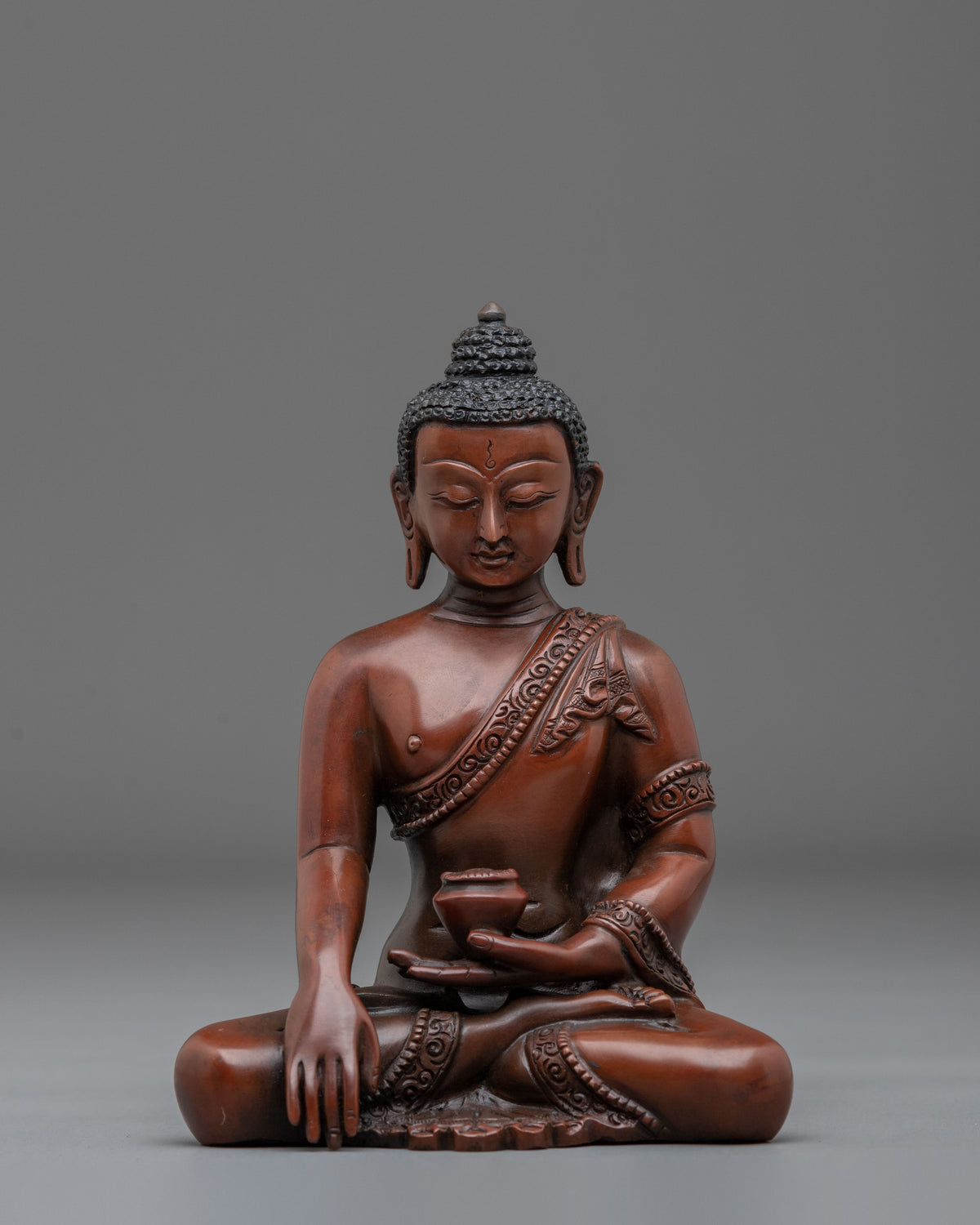 Shakyamuni Buddha Traditional Statue for Shrine