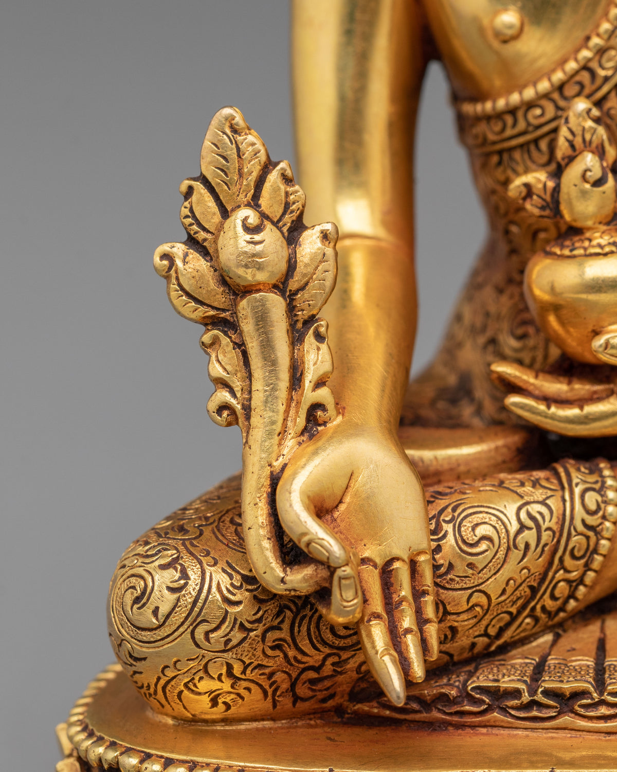 Bhaisajyaguru Sculpture of Healing | Buddha of Compassion