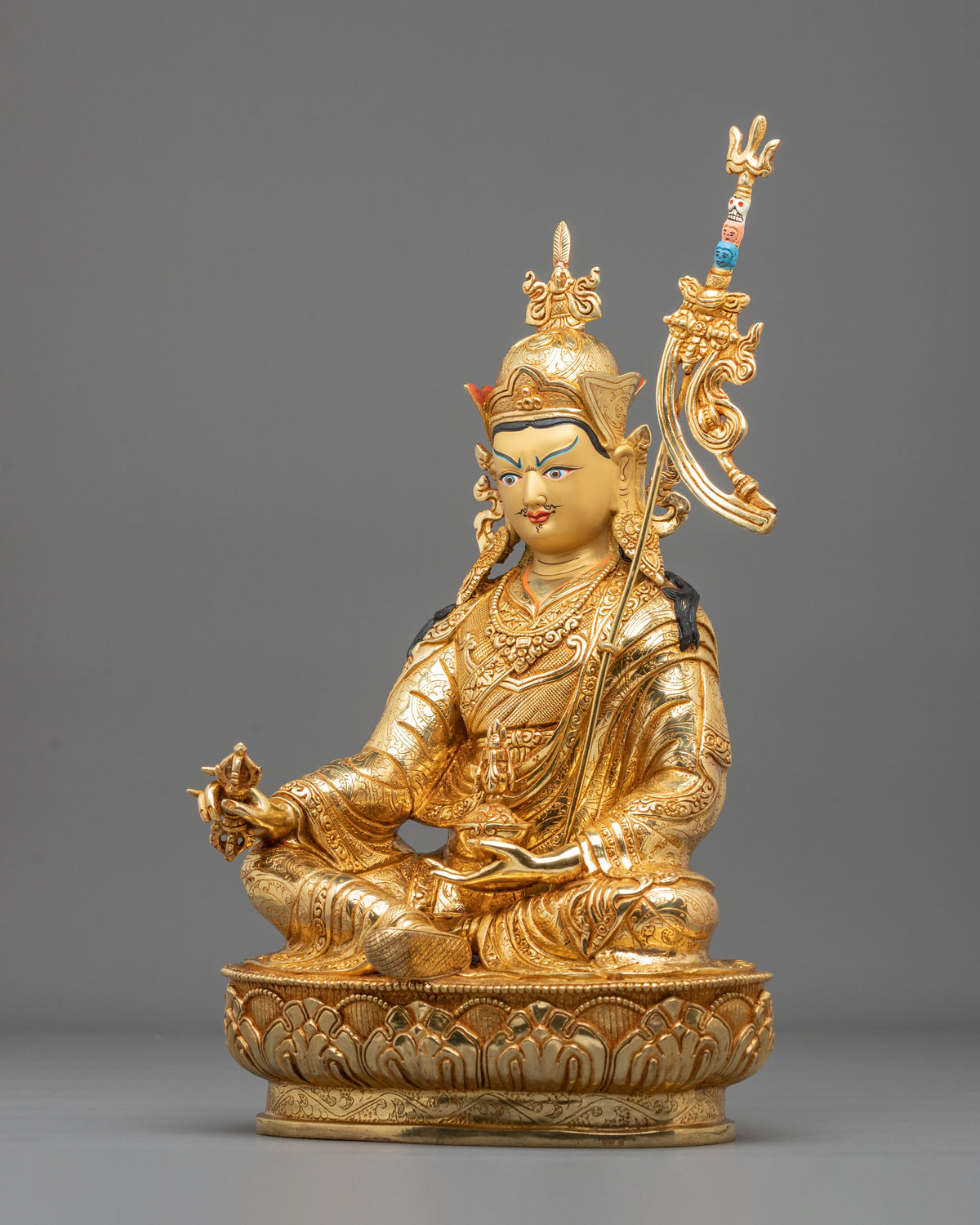 Guru Rinpoche Statue for Decoration | Embodiment of Wisdom and Compassion