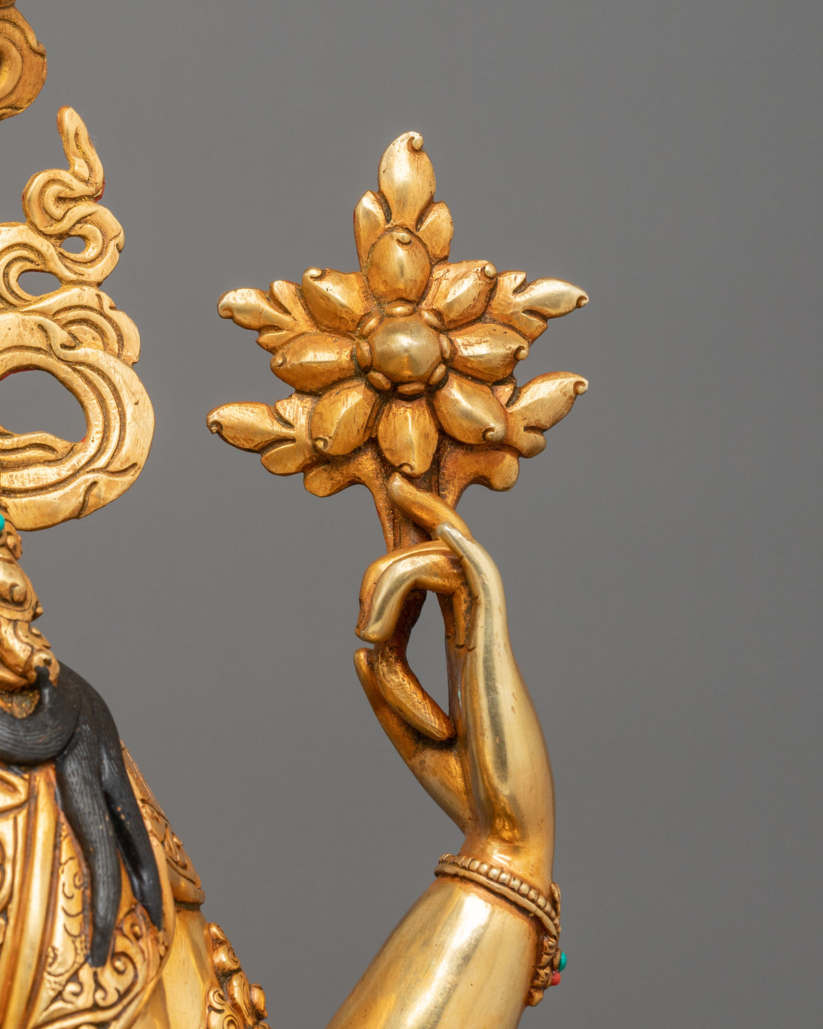 Chenrezig Statue | The Radiance of Infinite Compassion