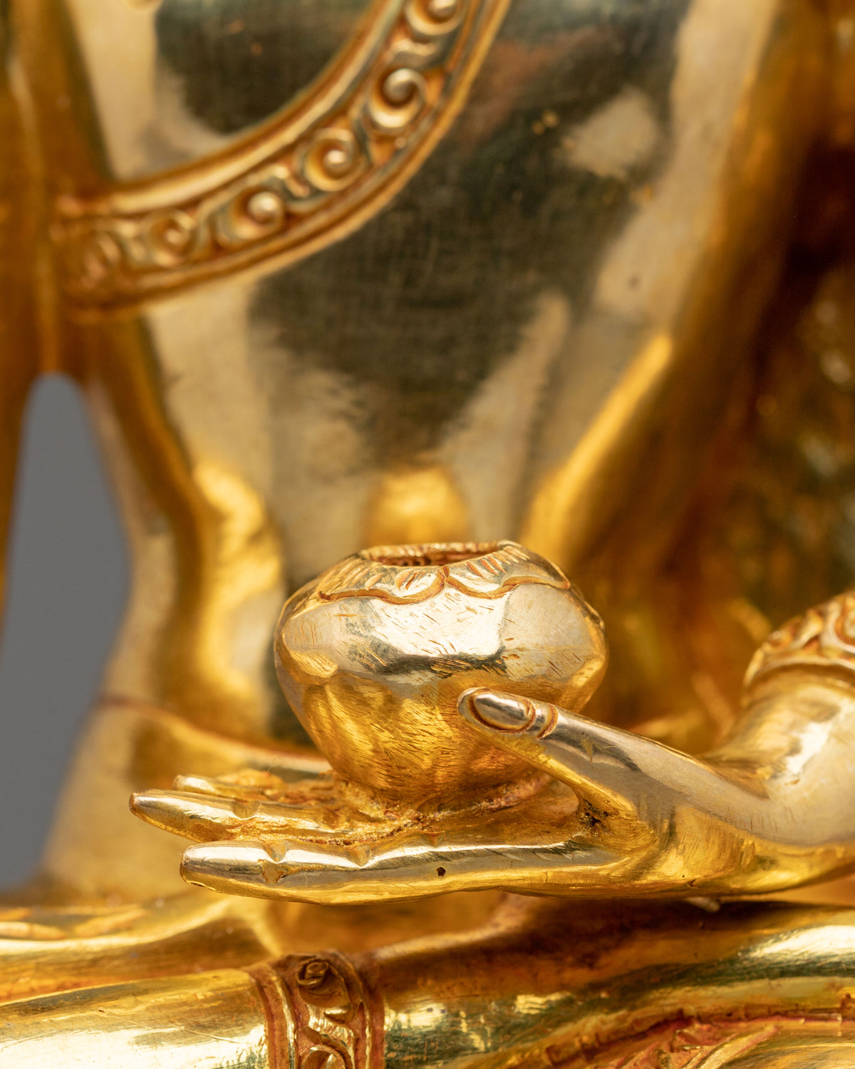 Shakyamuni Buddha Golden Sage Sculpture | Traditional Buddhist Artwork