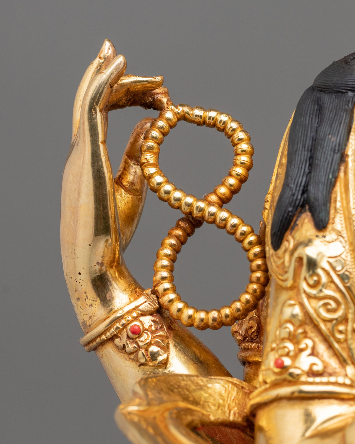 Chenrezig Great Compassion Bodhisattva Statue | 24K Gold Gilded Sculpture