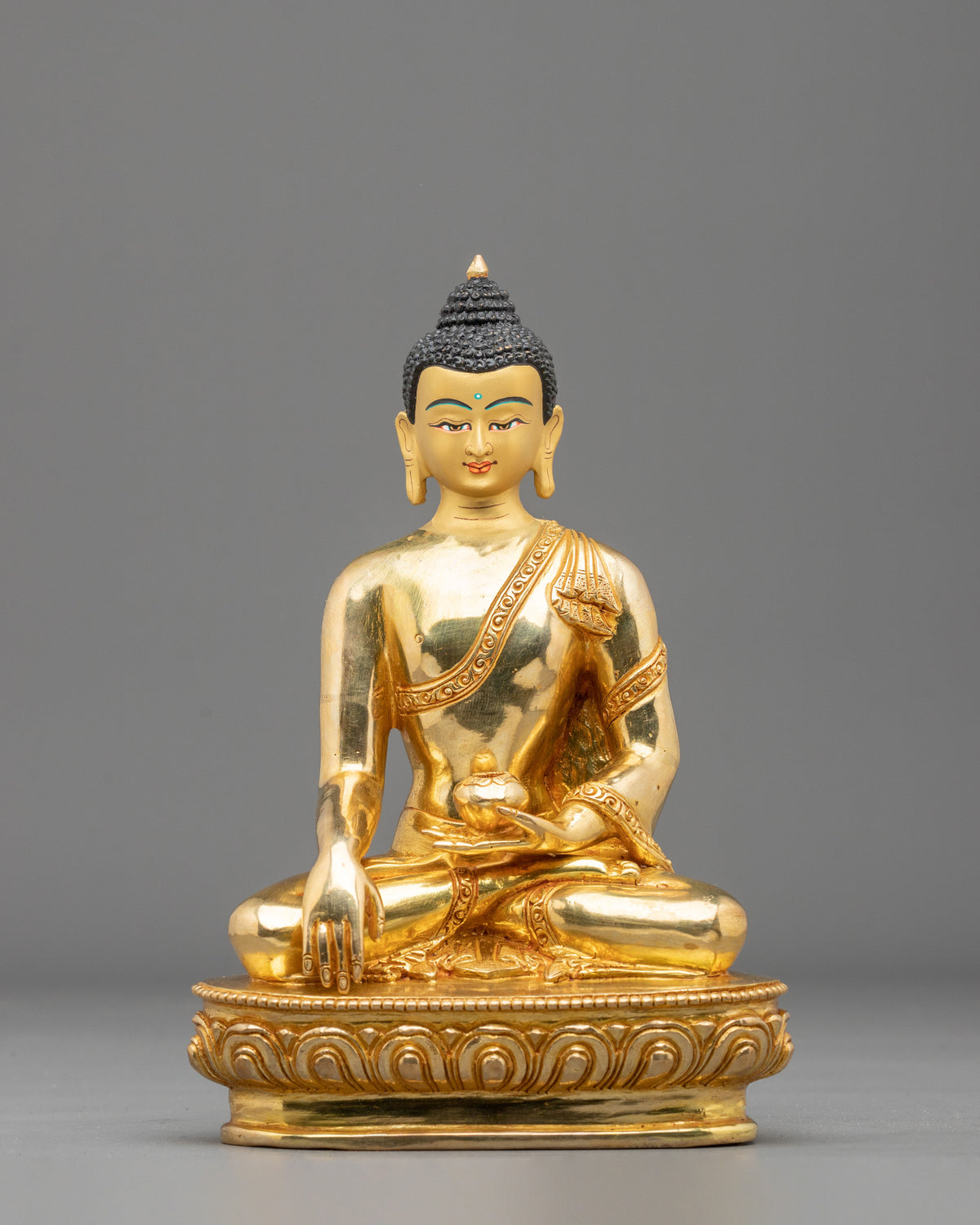 Shakyamuni Buddha Golden Sage Sculpture | Traditional Buddhist Artwork